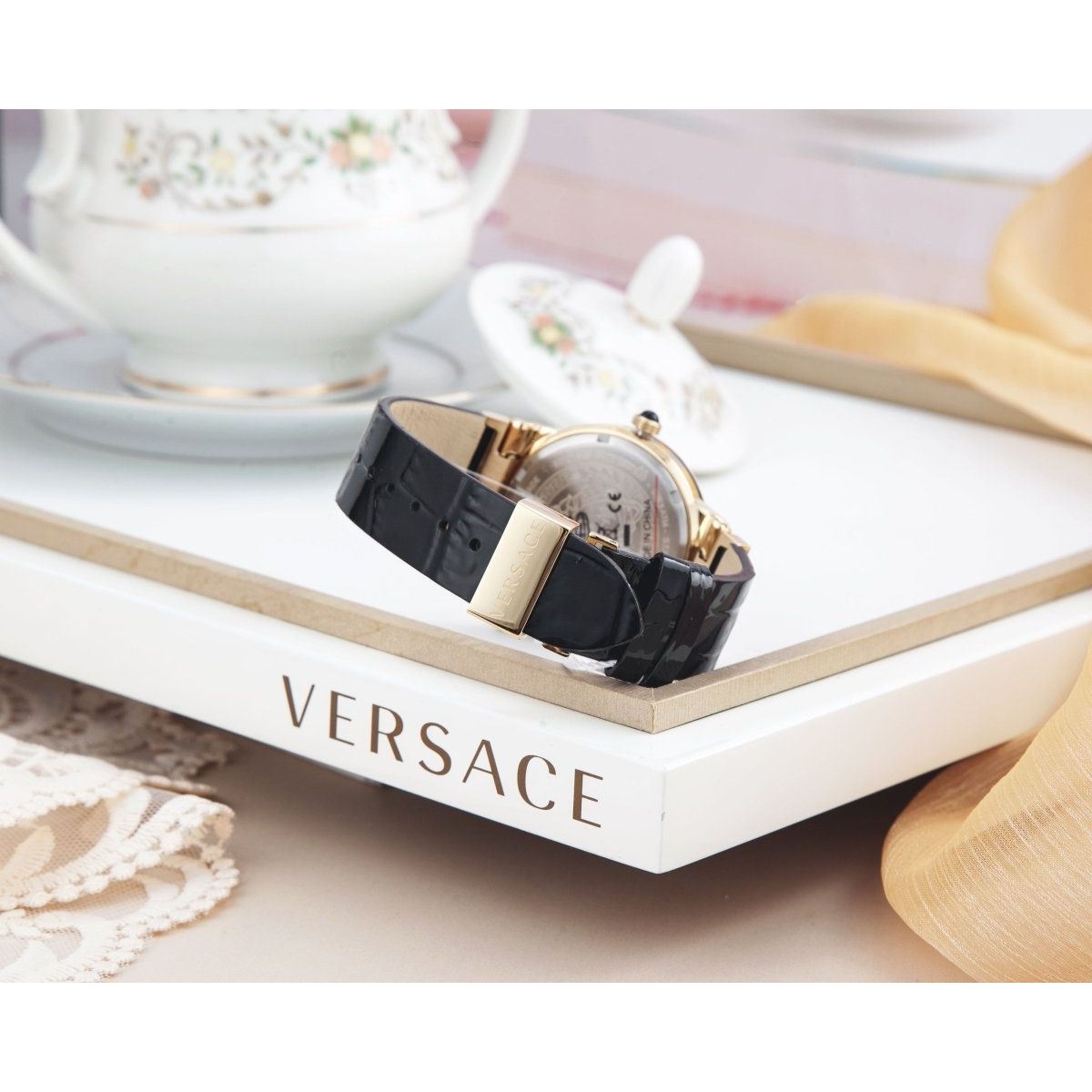 Greca Logo Moonphase - L&M Luxury Timepieces