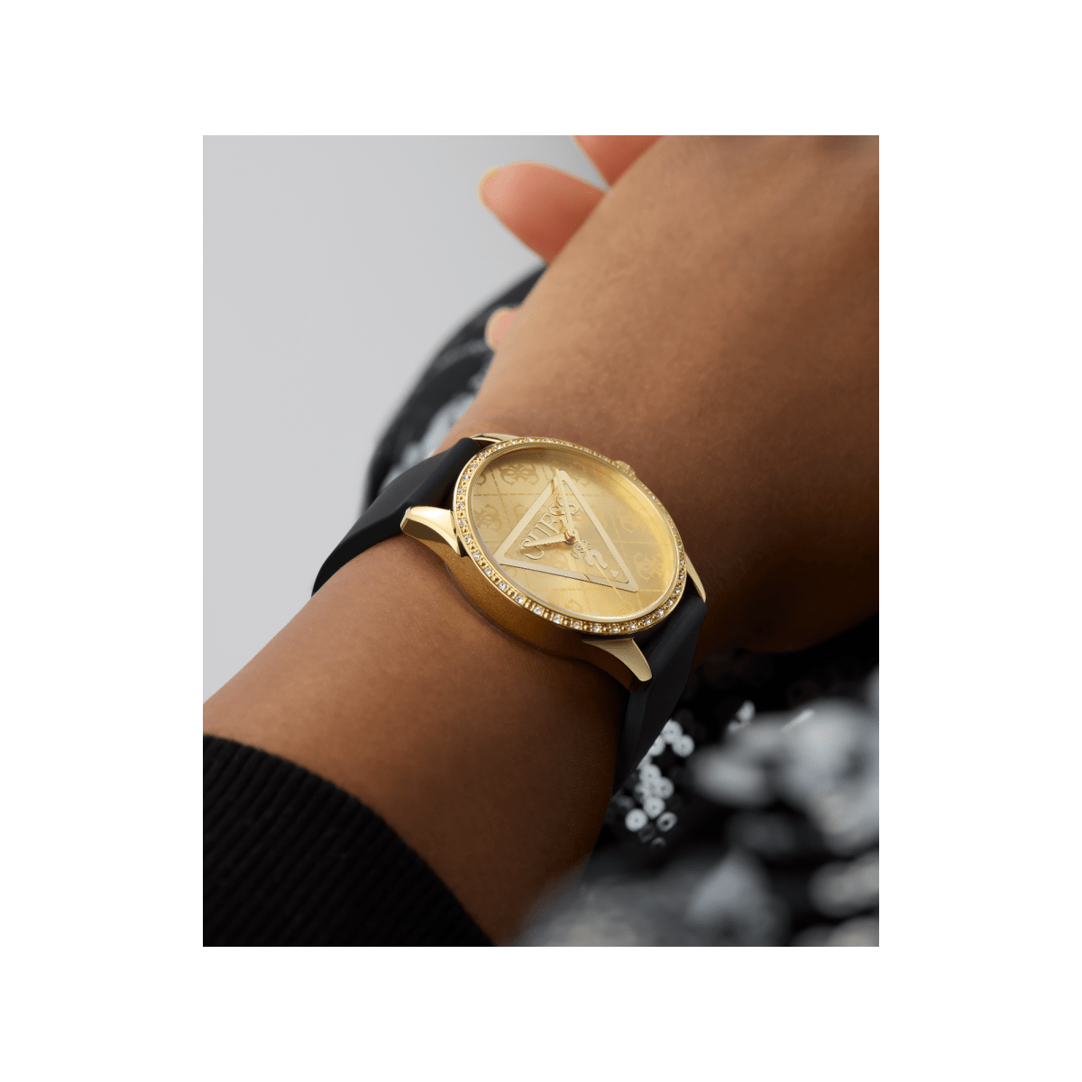 GUESS Đồng Hồ Nữ Roxy GW0942L2 - L&M Luxury Timepieces