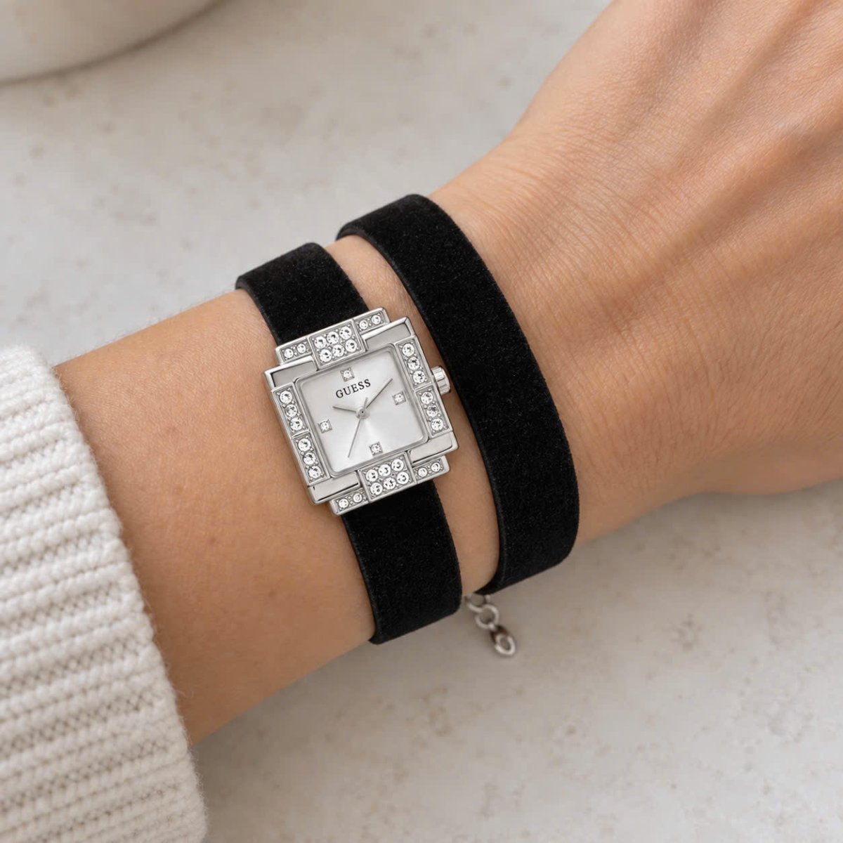GUESS Đồng Hồ Nữ Taylor GW0947L1 - L&M Luxury Timepieces