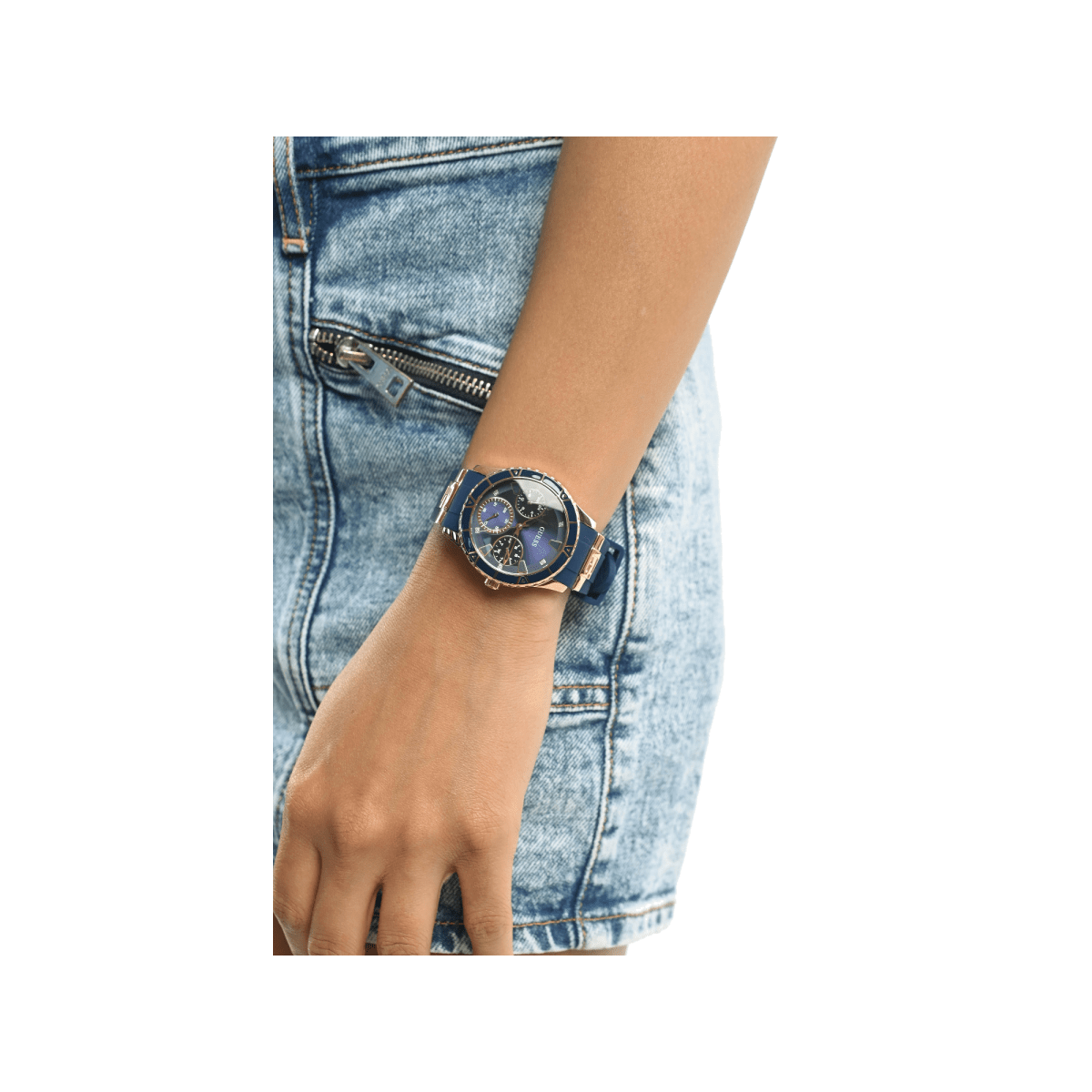GUESS Đồng Hồ Nữ Valencia U1157L3 - L&M Luxury Timepieces
