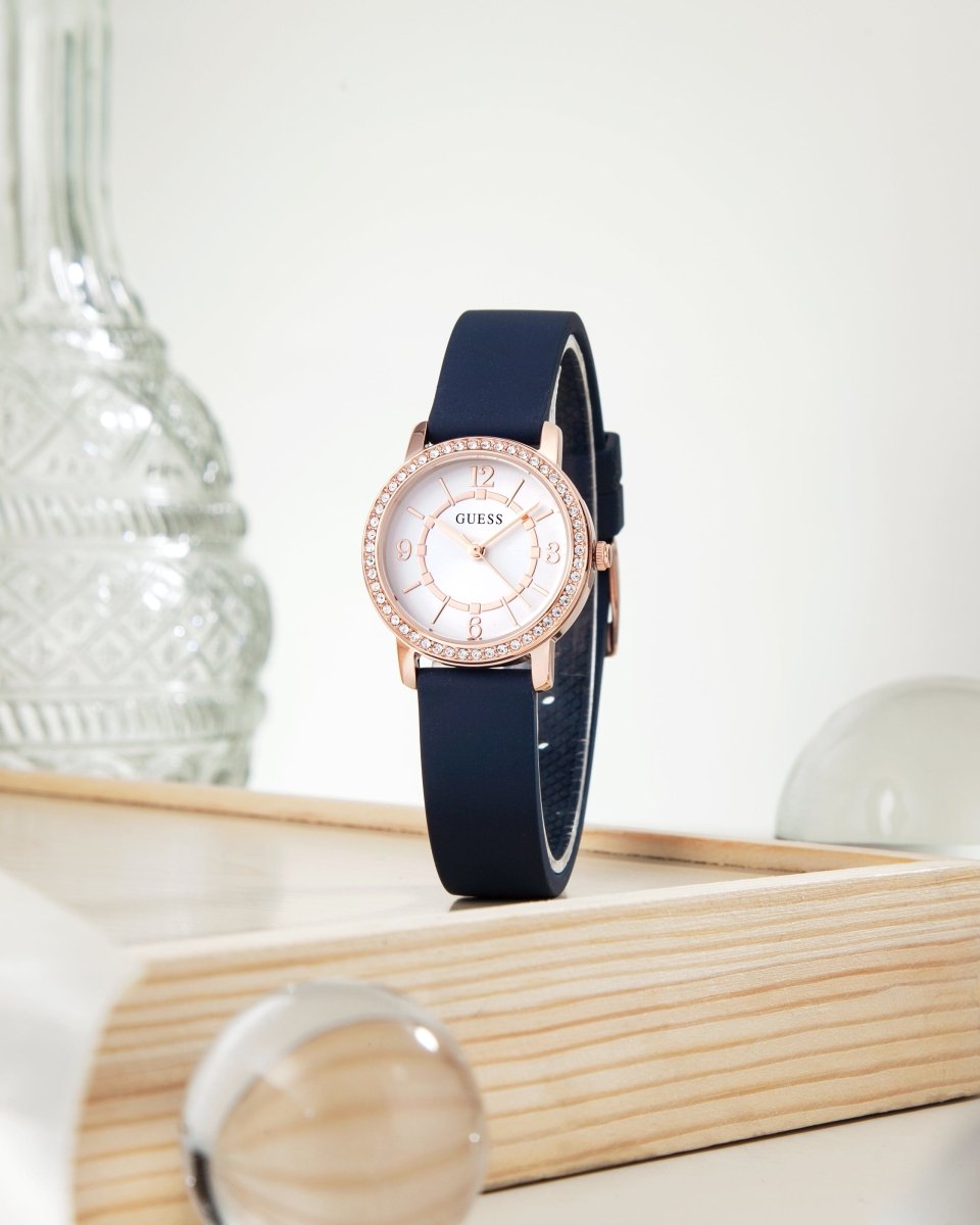 GUESS Đồng Hồ Nữ Melody GW0469L3 - L&M Luxury Timepieces