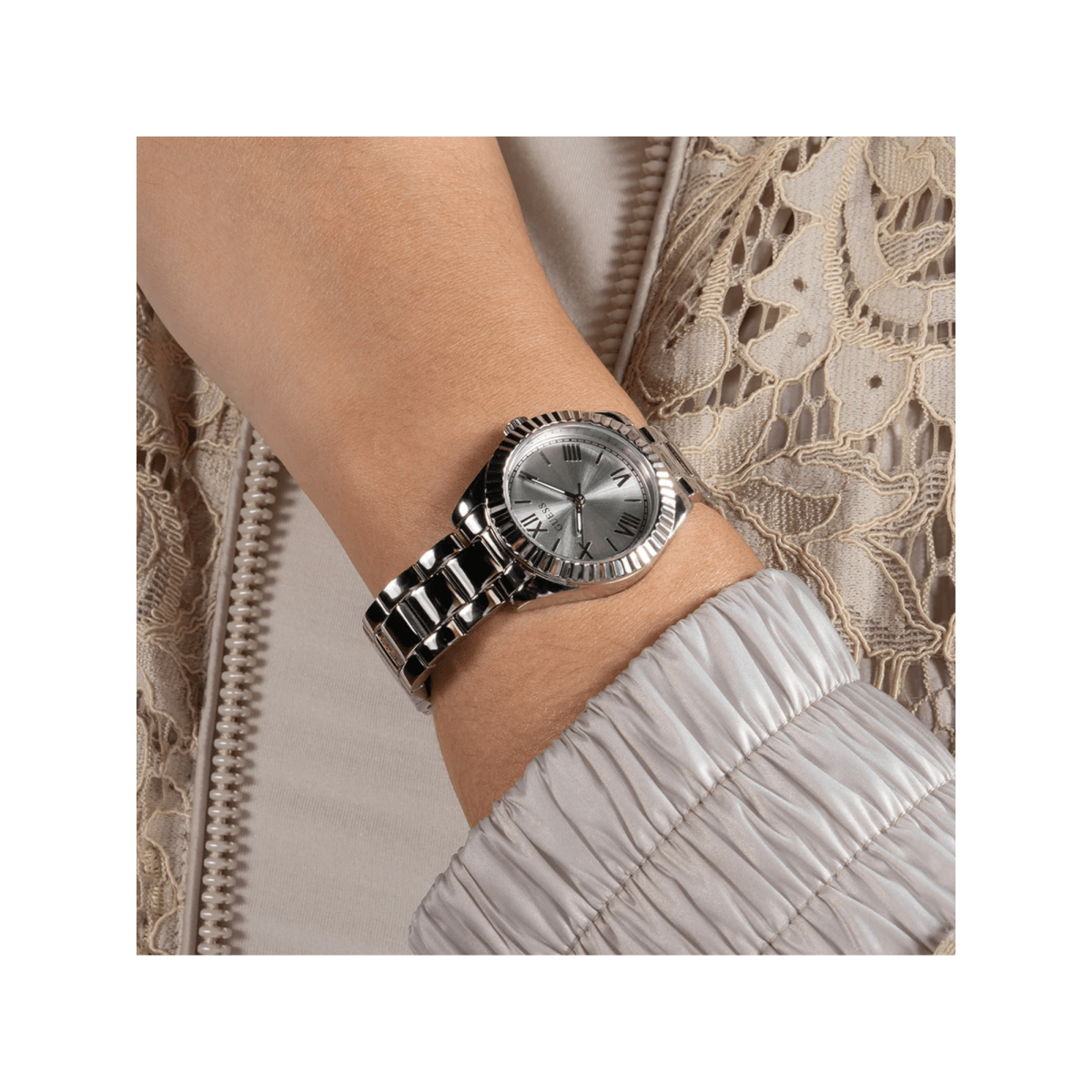 GUESS Đồng Hồ Nữ Mini Luna GW0687L1 - L&M Luxury Timepieces