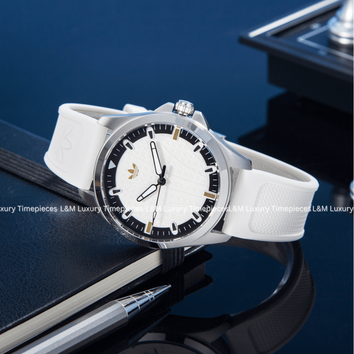 ORIGINALS ICONIC ONE - L&M Luxury Timepieces