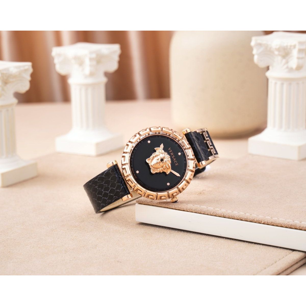 VERSACE Đồng Hồ Nữ Palazzo Greca Dia VEDV01519 - L&M Luxury Timepieces