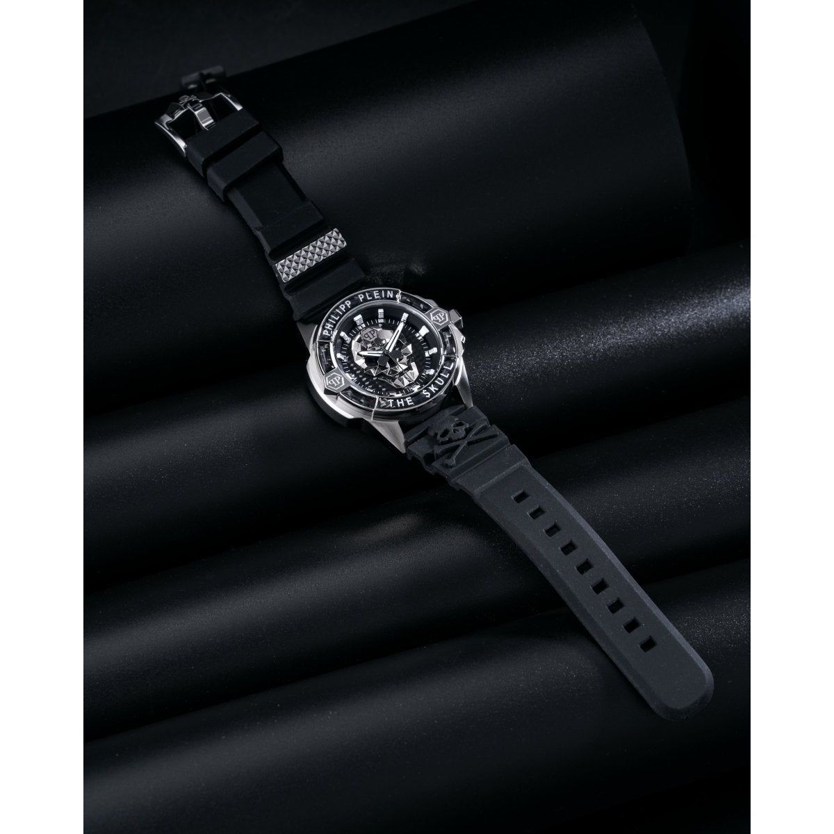 The Skull Carbon Fiber - L&M Luxury Timepieces