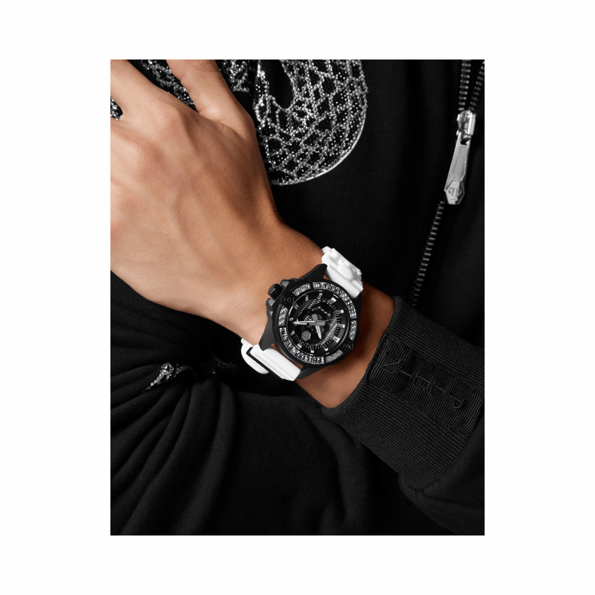 PHILIPP PLEIN Đồng Hồ Nam The Skull Carbon Fiber PWAAA1822 - L&M Luxury Timepieces