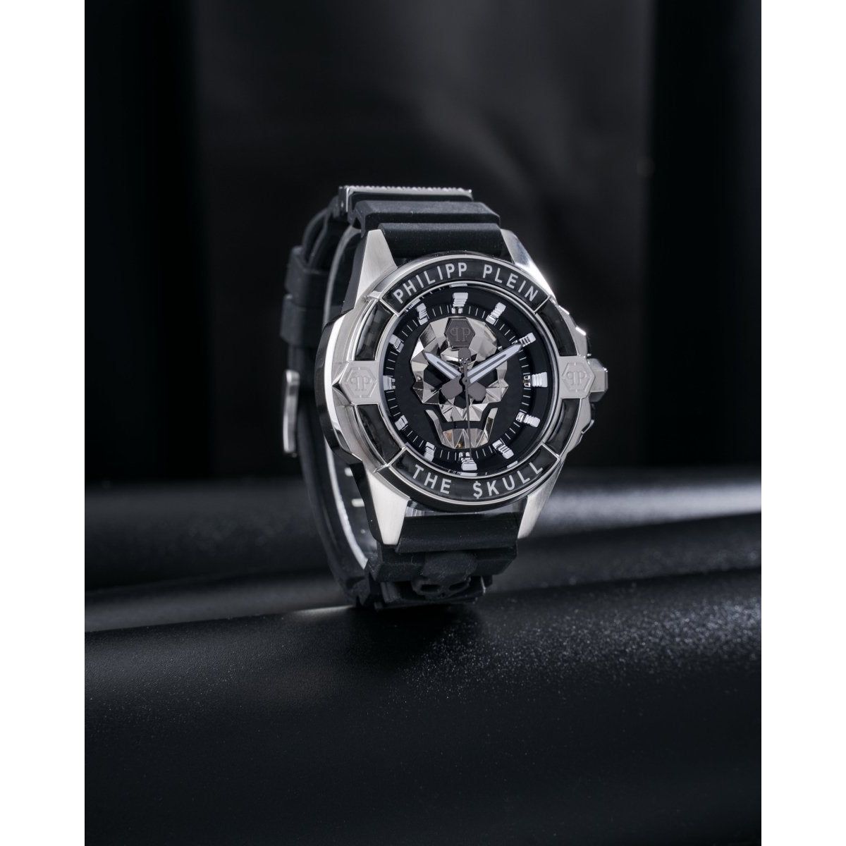 The Skull Carbon Fiber - L&M Luxury Timepieces