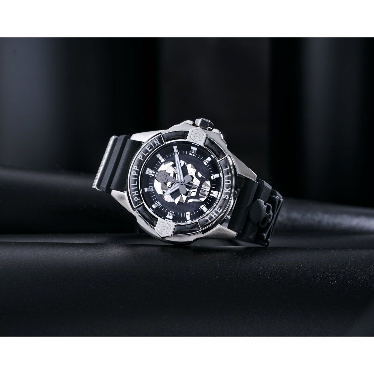 The Skull Carbon Fiber - L&M Luxury Timepieces