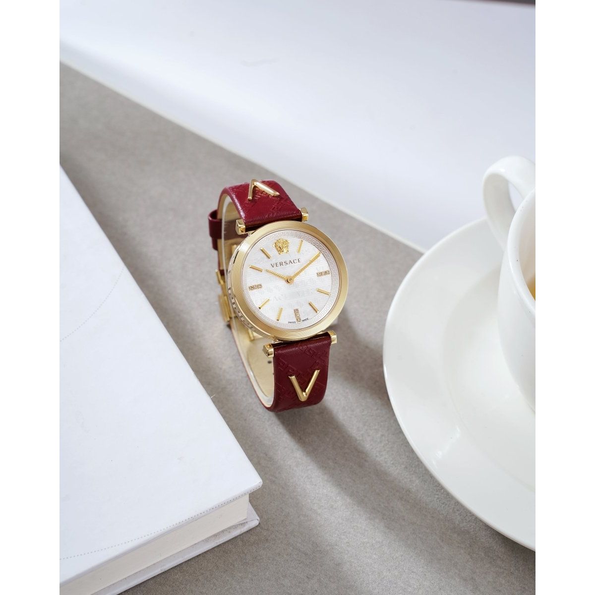 V - Twist Diamond - L&M Luxury Timepieces