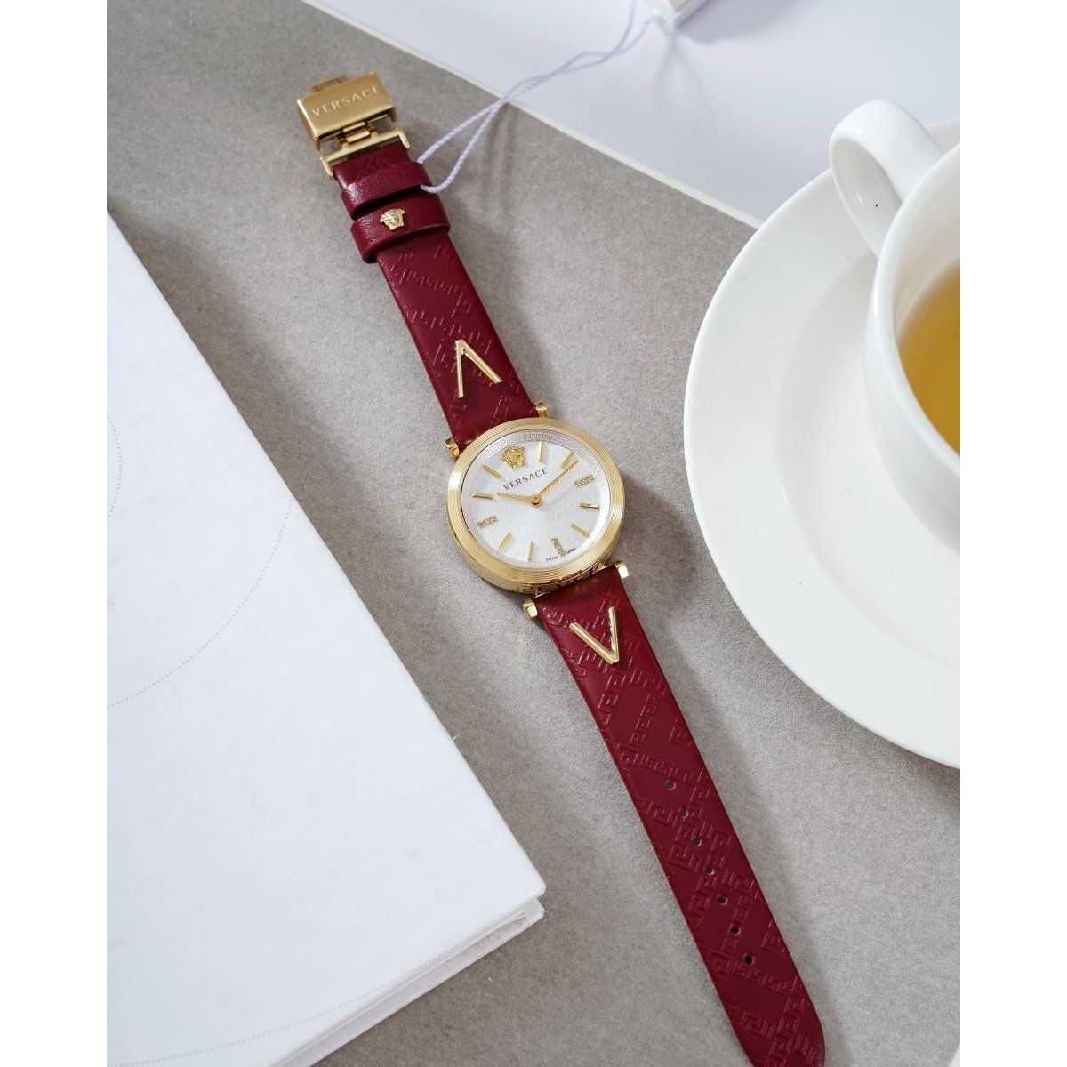 V - Twist Diamond - L&M Luxury Timepieces