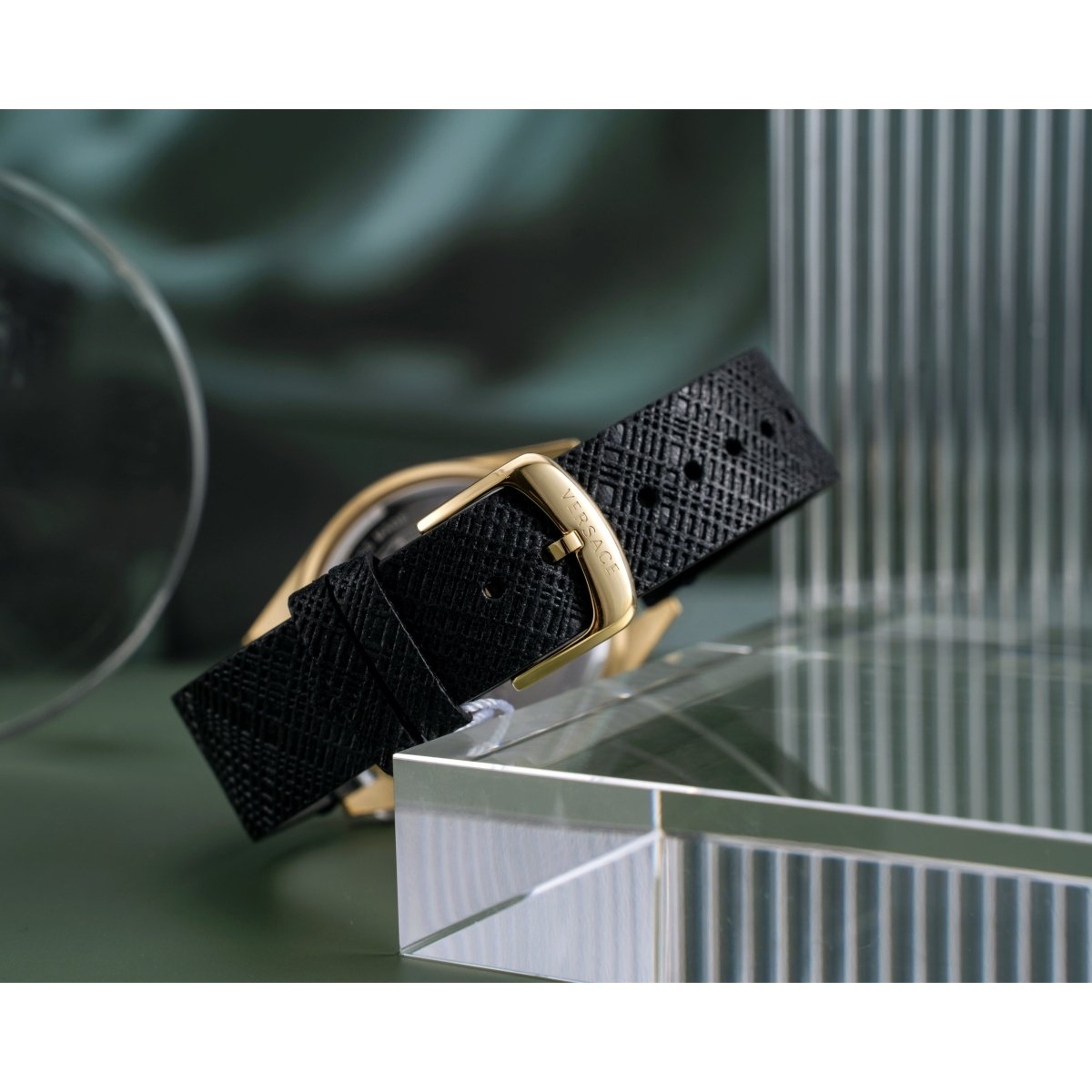 VERSACE Đồng Hồ Nam V-Code VE6A00223 - L&M Luxury Timepieces