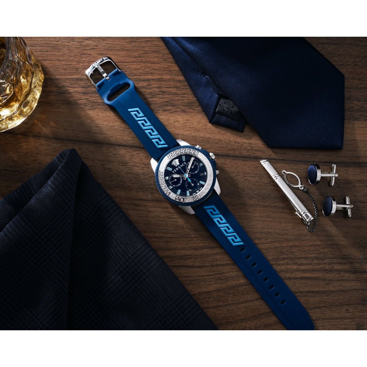 VERSACE Đồng Hồ Nam Greca Action Chrono VE3J00122 - L&M Luxury Timepieces