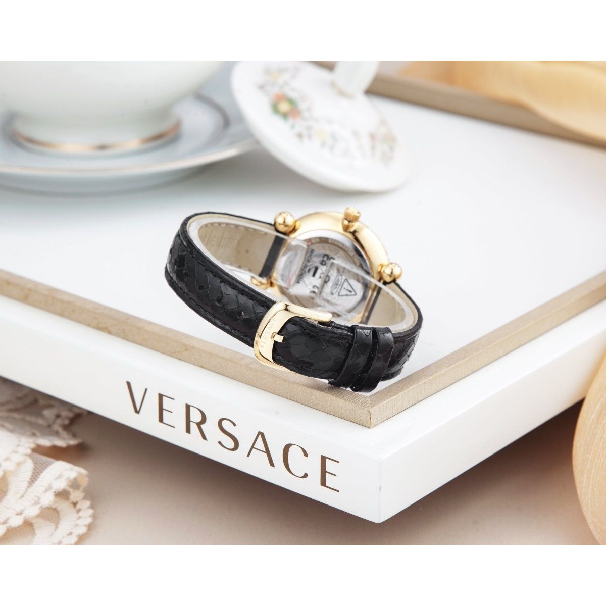 VERSACE Đồng Hồ Nữ Greca Twist VE6I00323 - L&M Luxury Timepieces