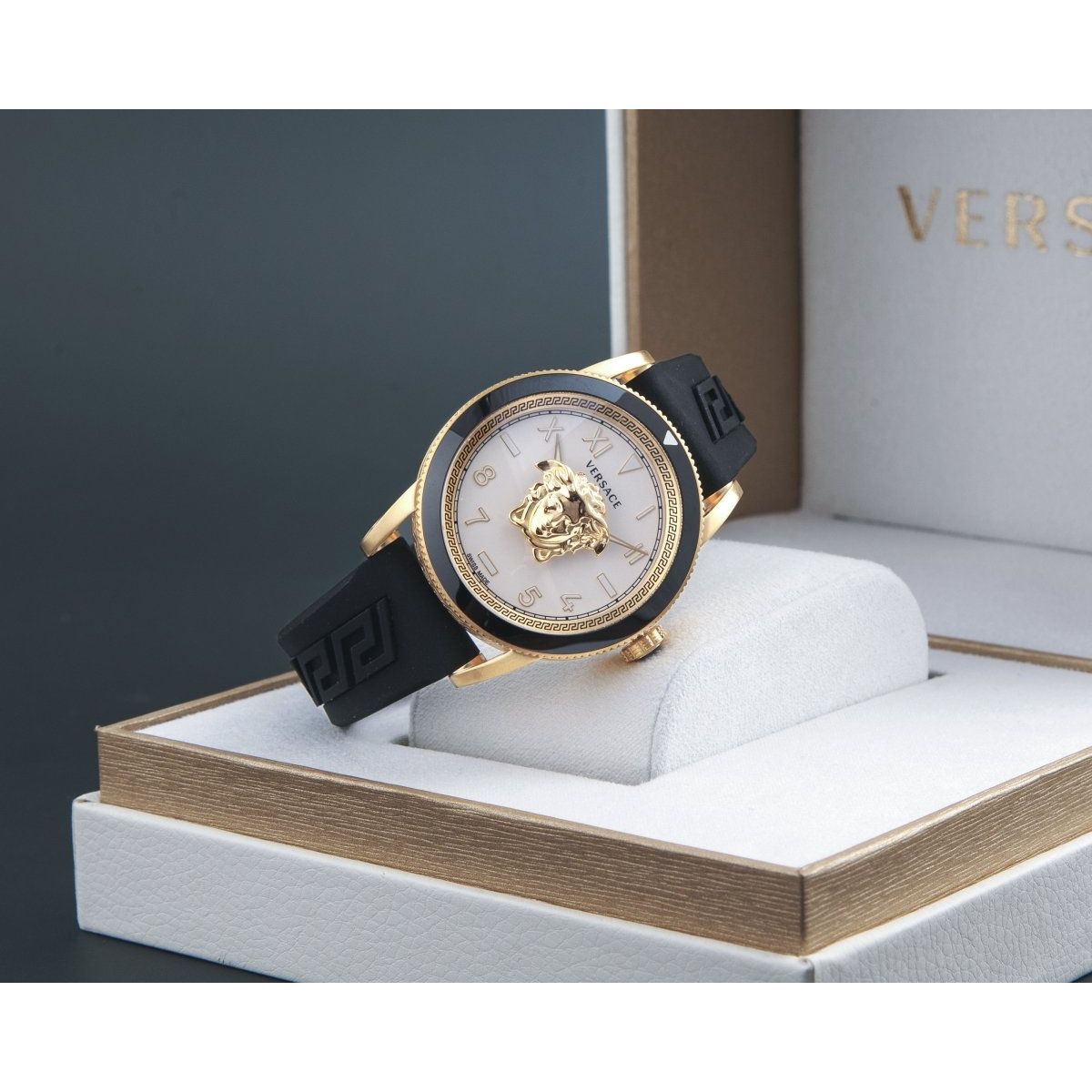 Versace V - Palazzo - L&M Luxury Timepieces