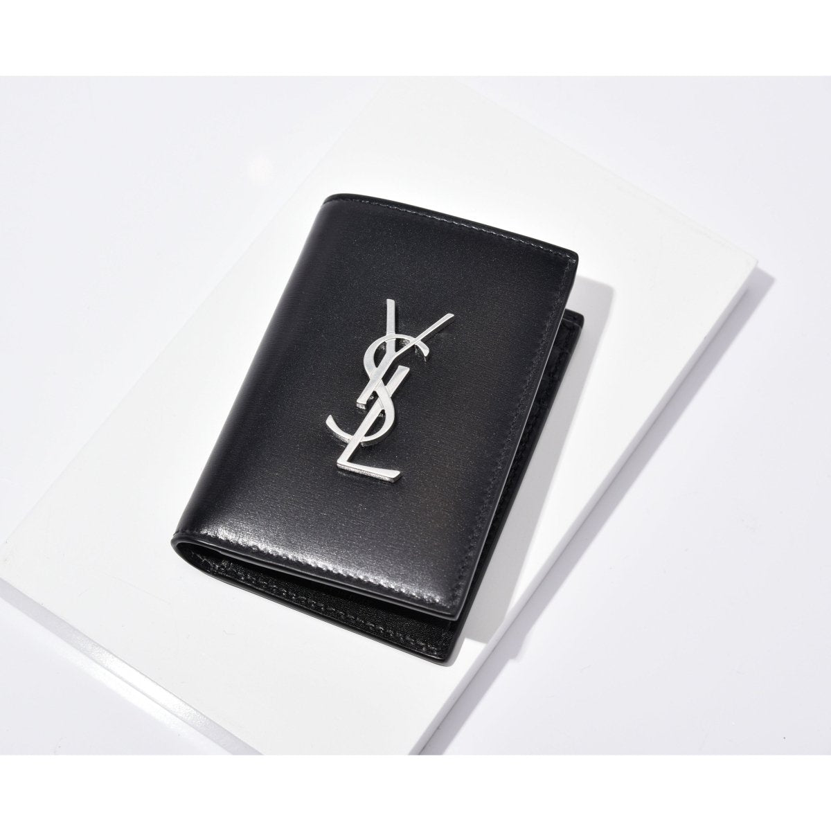 Ví SAINT LAURENT - L&M Luxury Timepieces