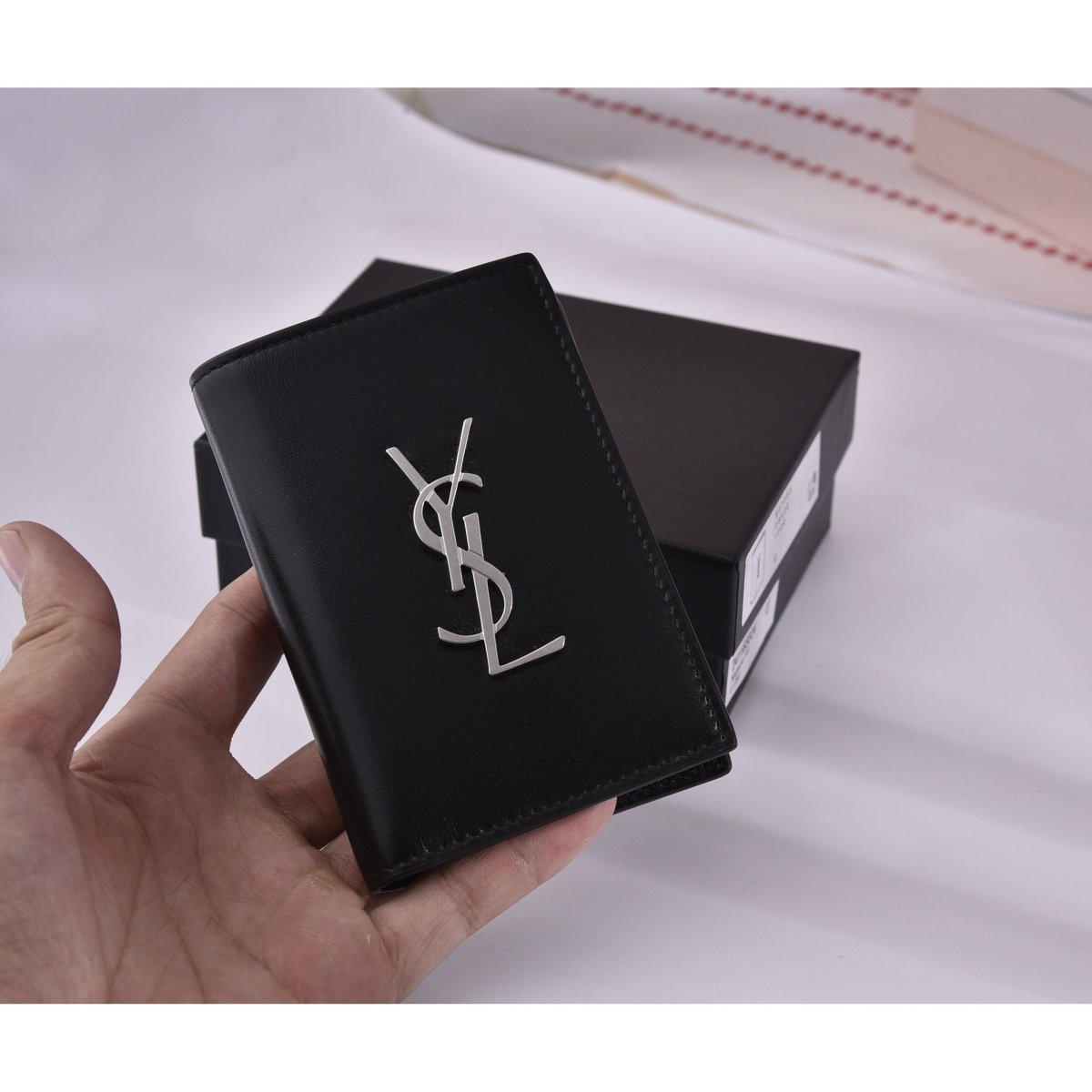 Ví SAINT LAURENT - L&M Luxury Timepieces