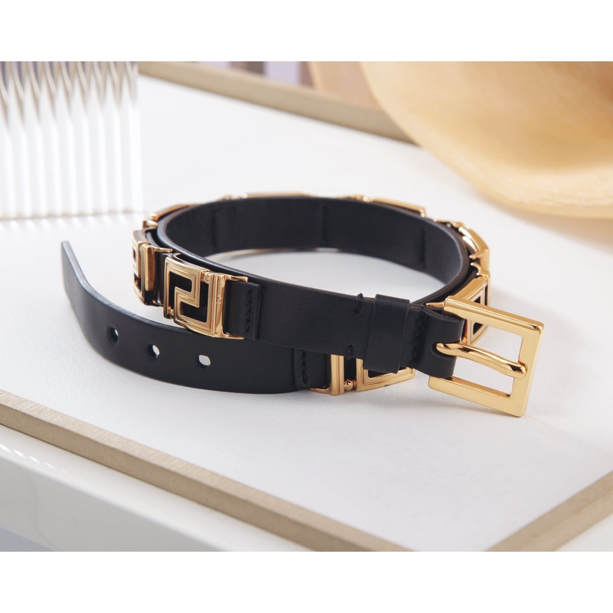 Vòng Cổ VERSACE - L&M Luxury Timepieces