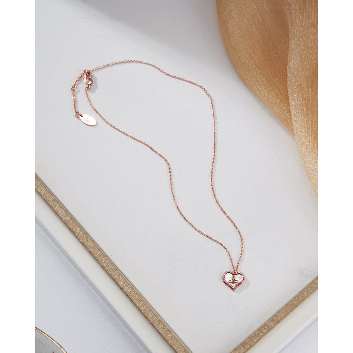 Vòng cổ VIVIENNE WESTWOOD - L&M Luxury Timepieces