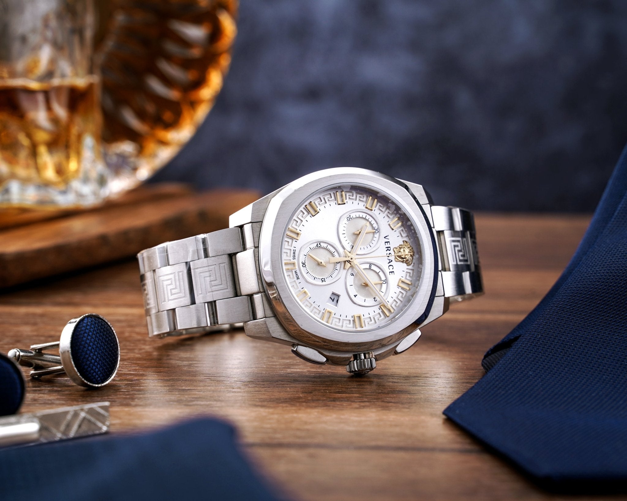 Da ngăm đeo đồng hồ màu gì? TOP gợi ý "chất lừ" cho làn da tối màu - L&M Luxury Timepieces