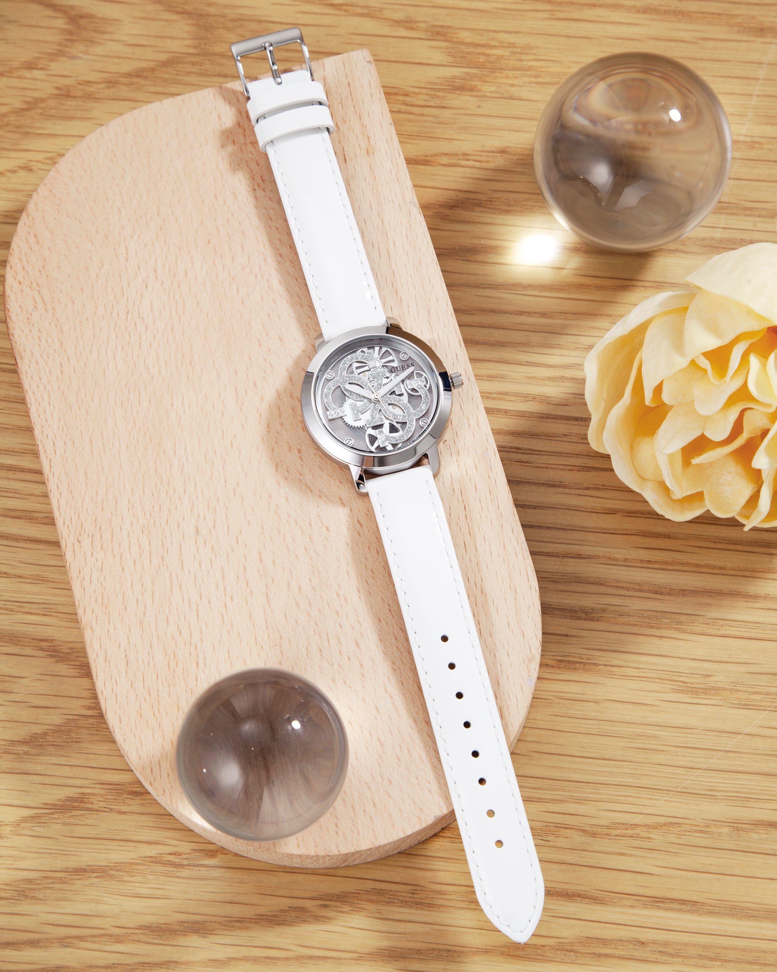 Đồng Hồ Nữ Quattro Clear