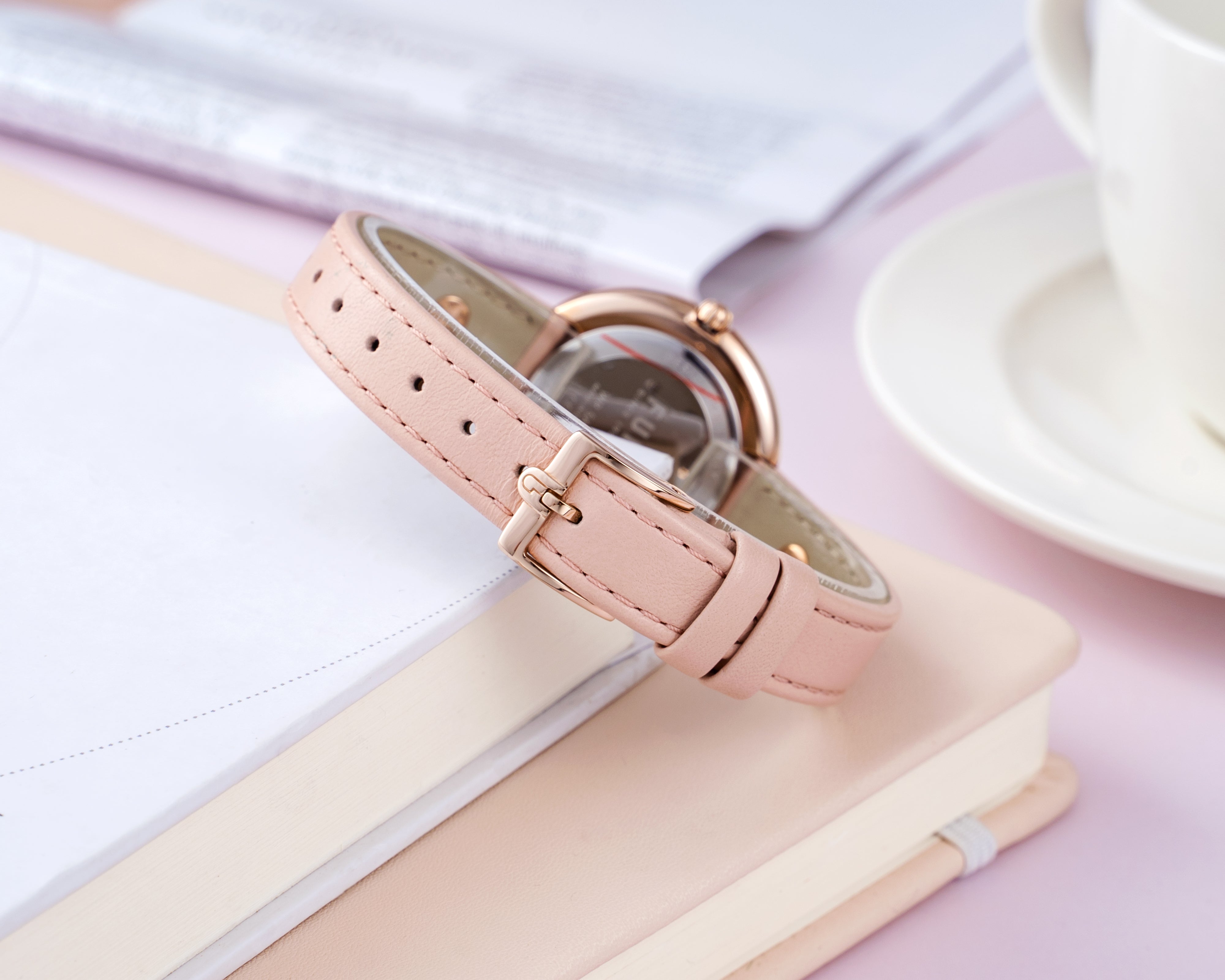 Đồng Hồ Nữ Icon Shape