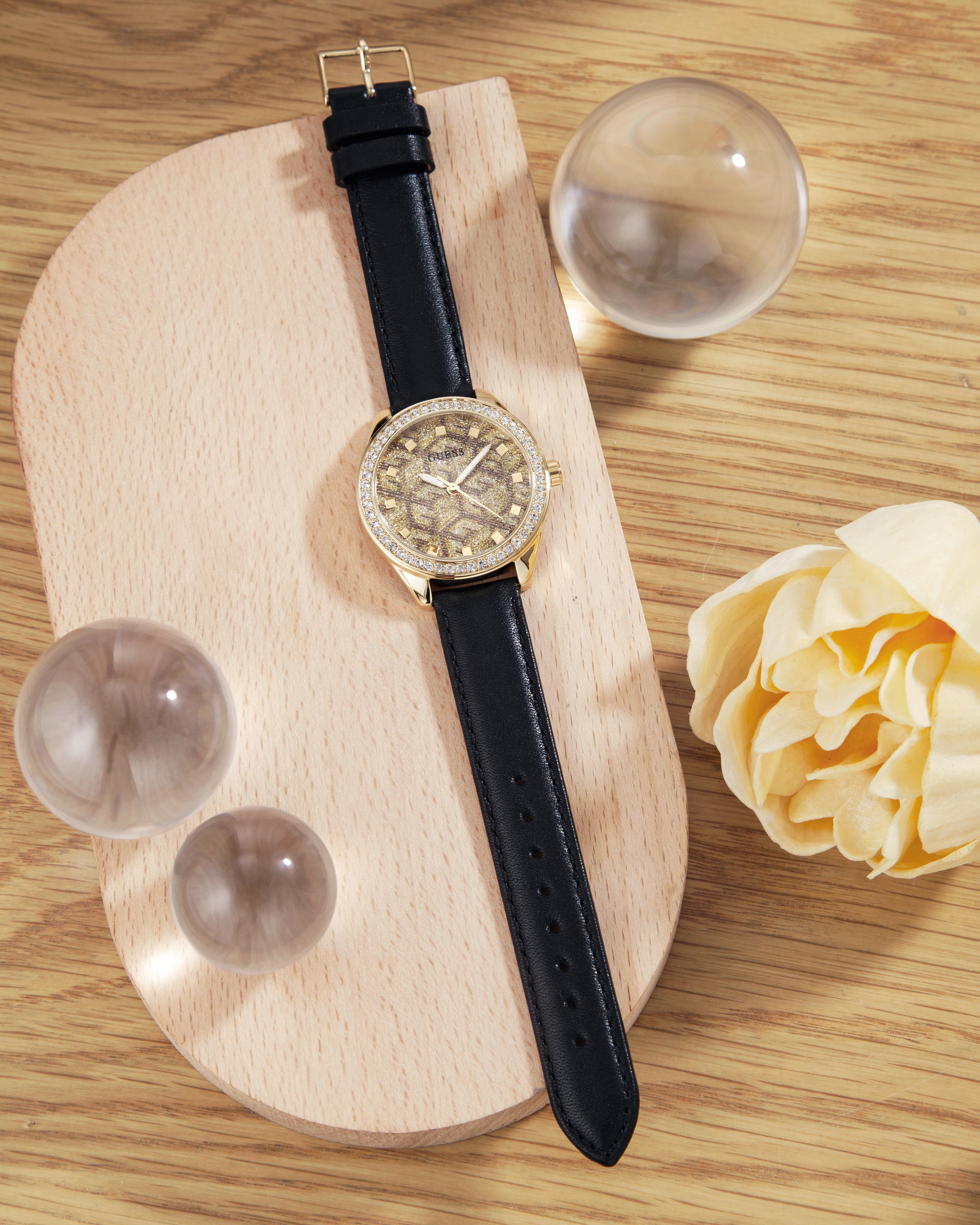 Đồng Hồ Nữ G Gloss