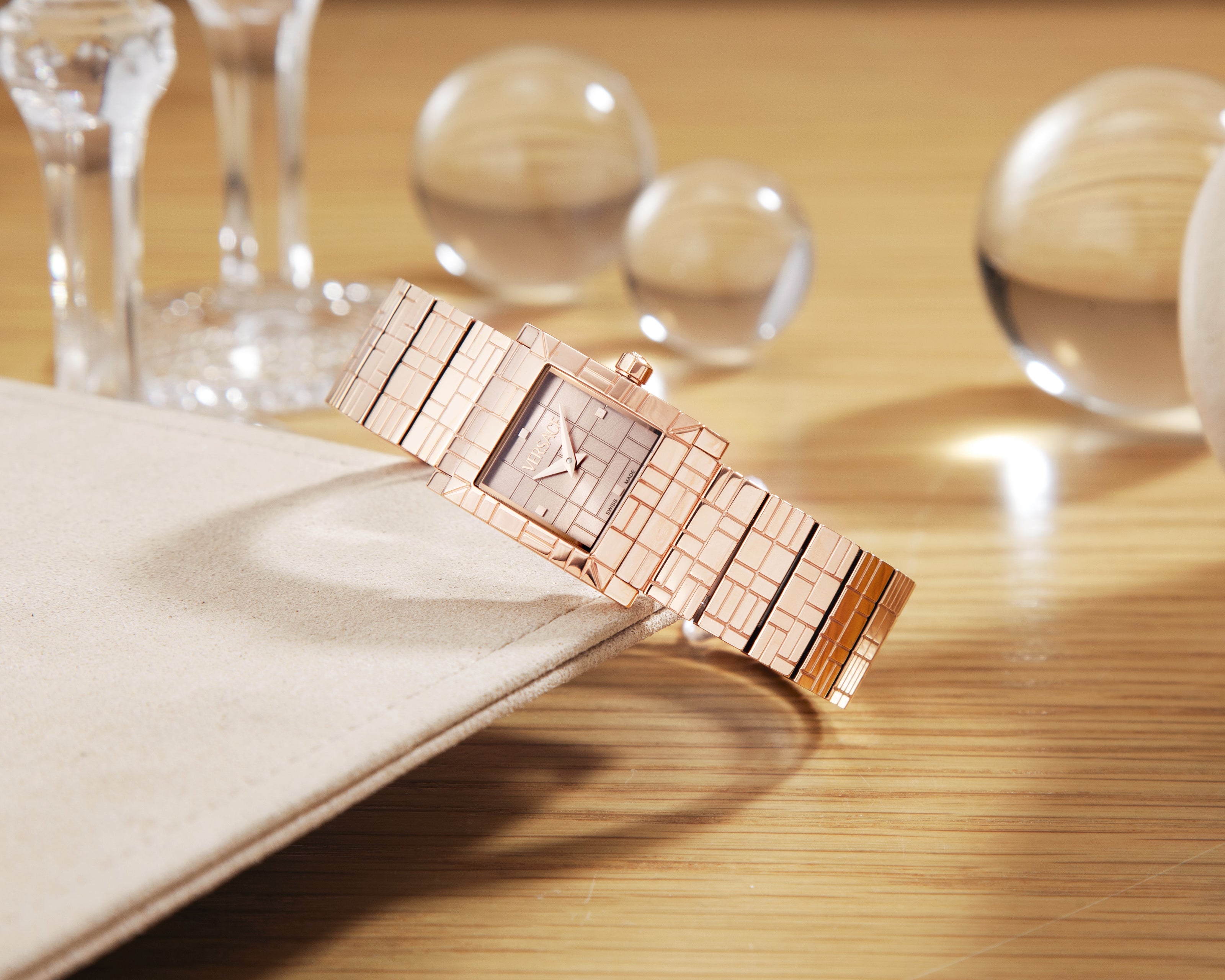 Đồng Hồ Nữ Mosaic