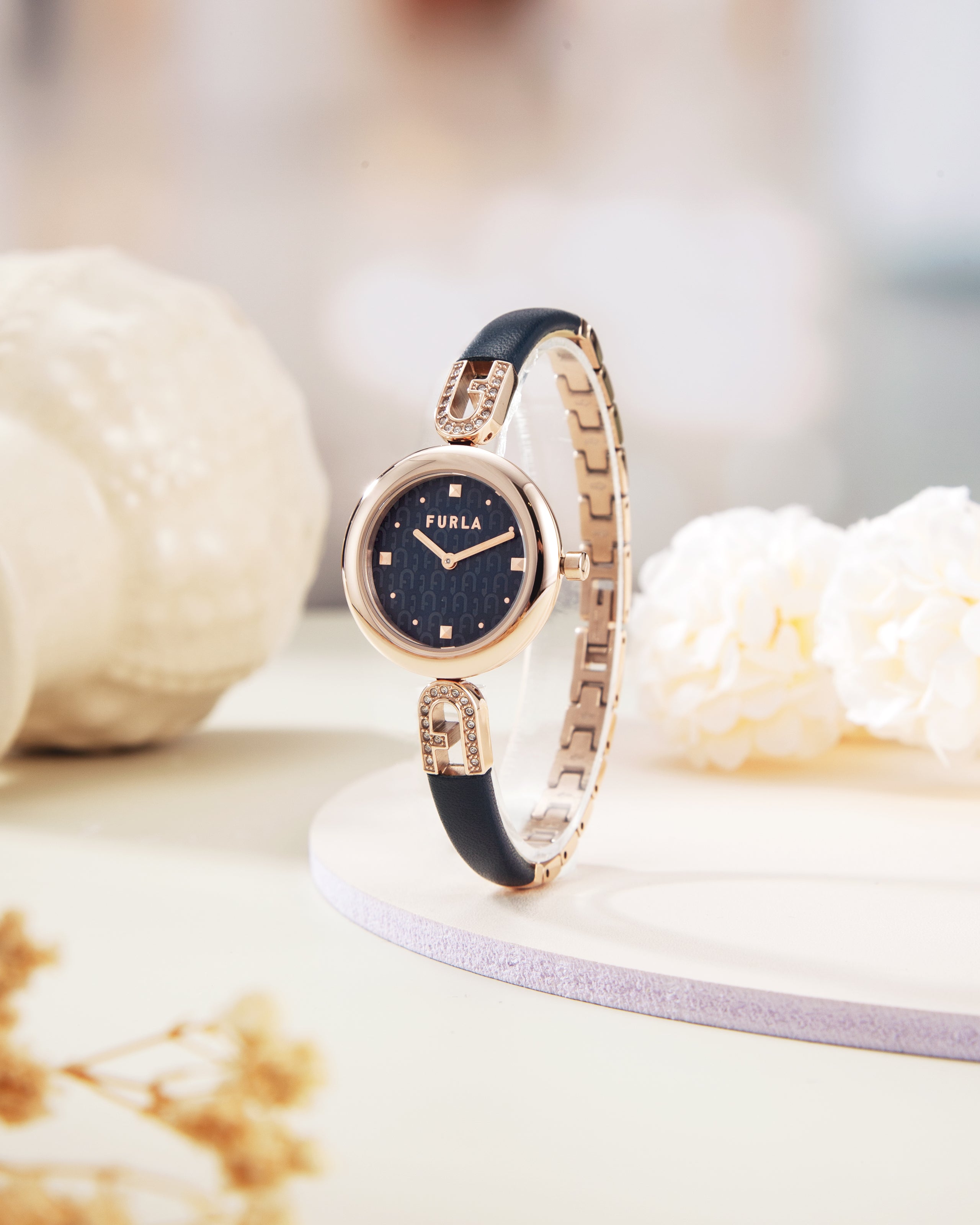 Đồng Hồ Nữ Bangle