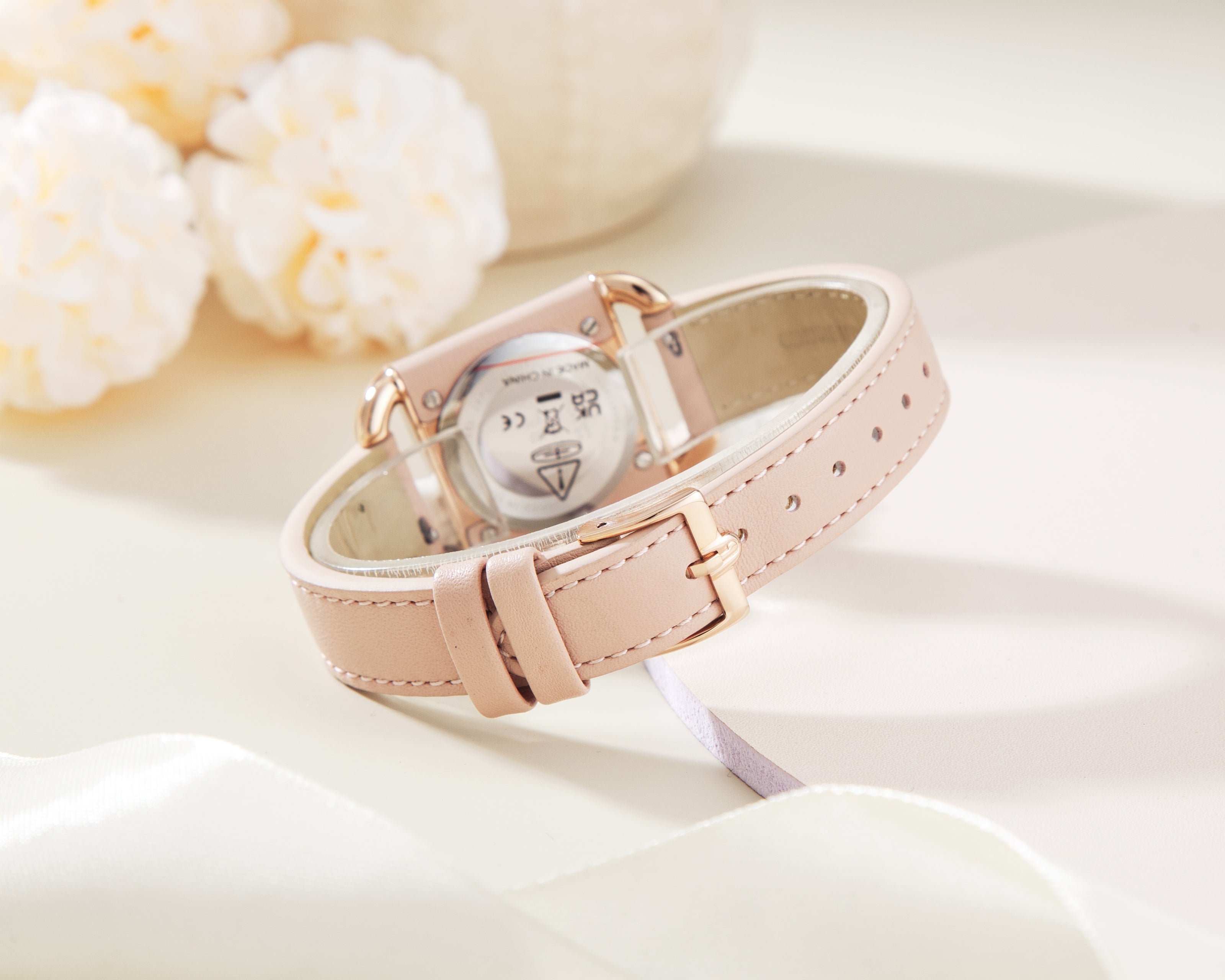 Đồng Hồ Nữ Arco Square