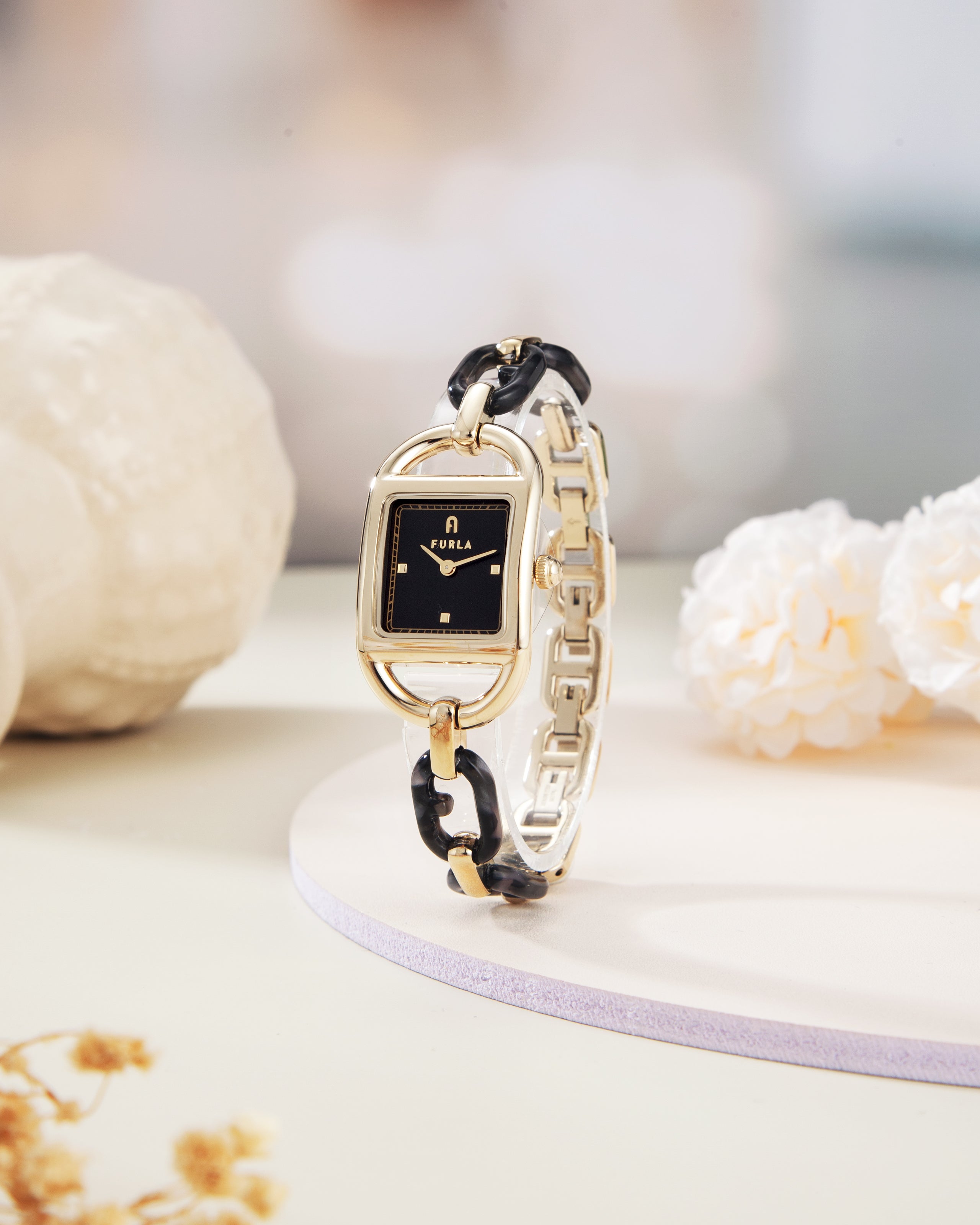 Đồng Hồ Nữ Chain Square Logo