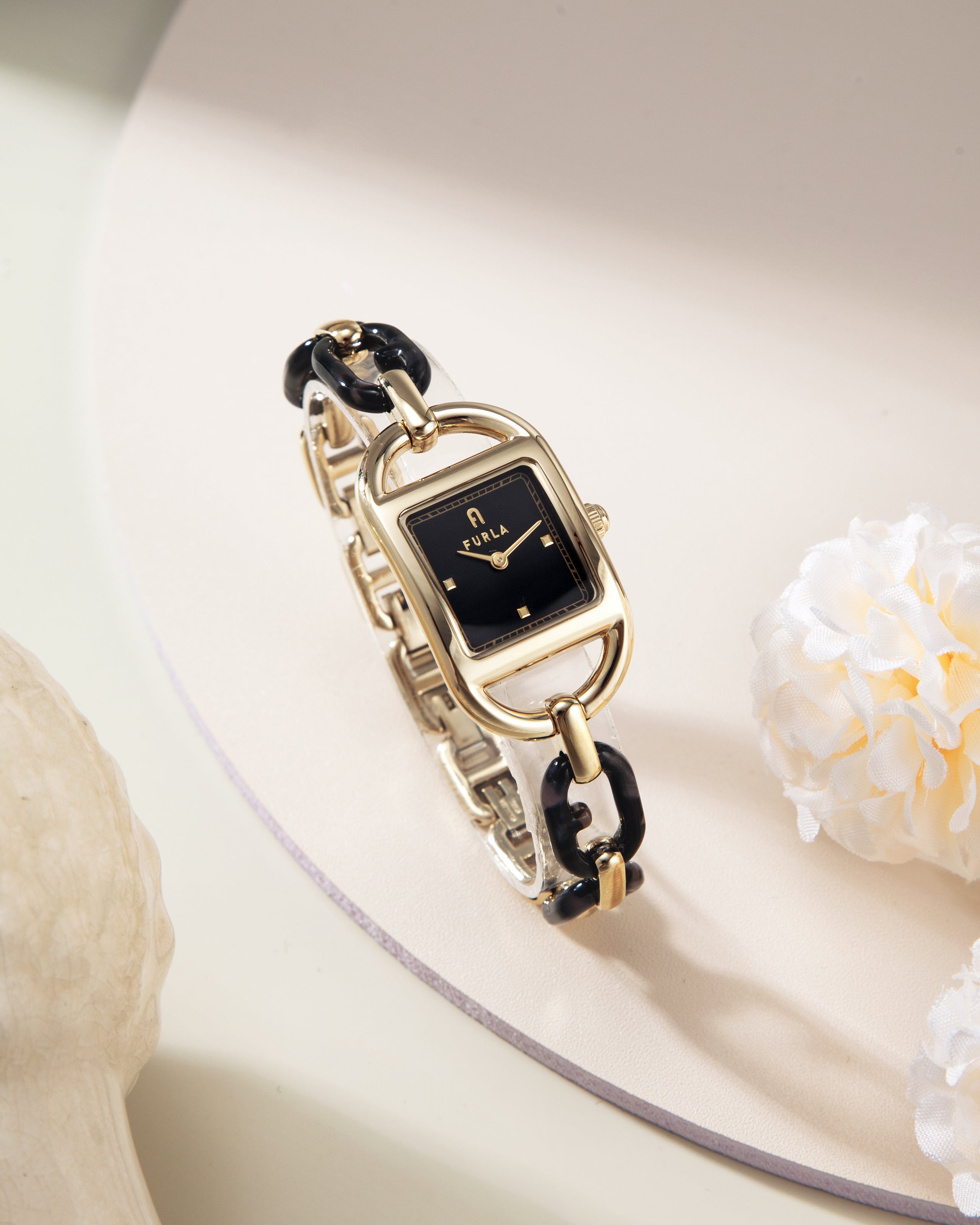 Đồng Hồ Nữ Chain Square Logo