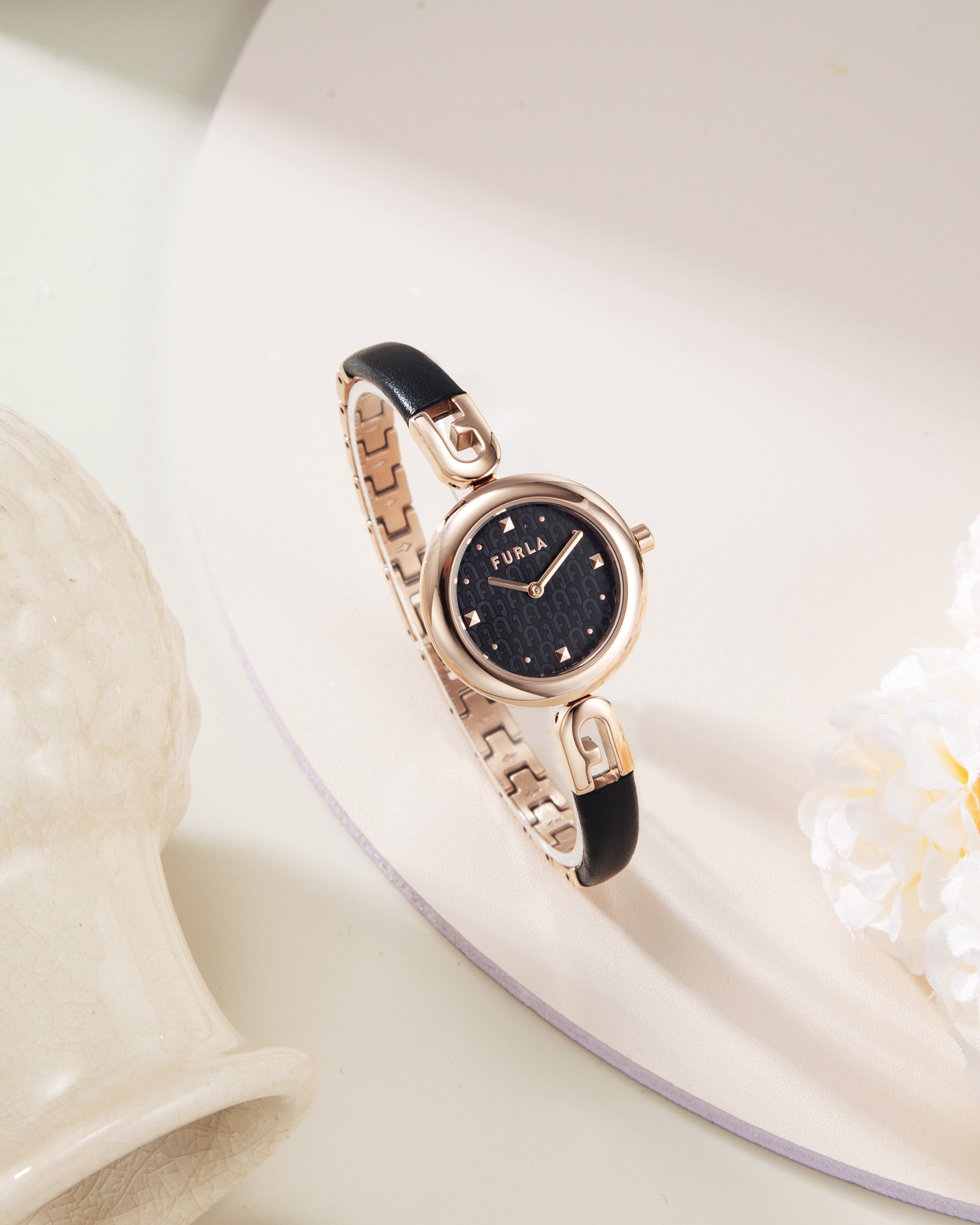 Đồng Hồ Nữ Bangle