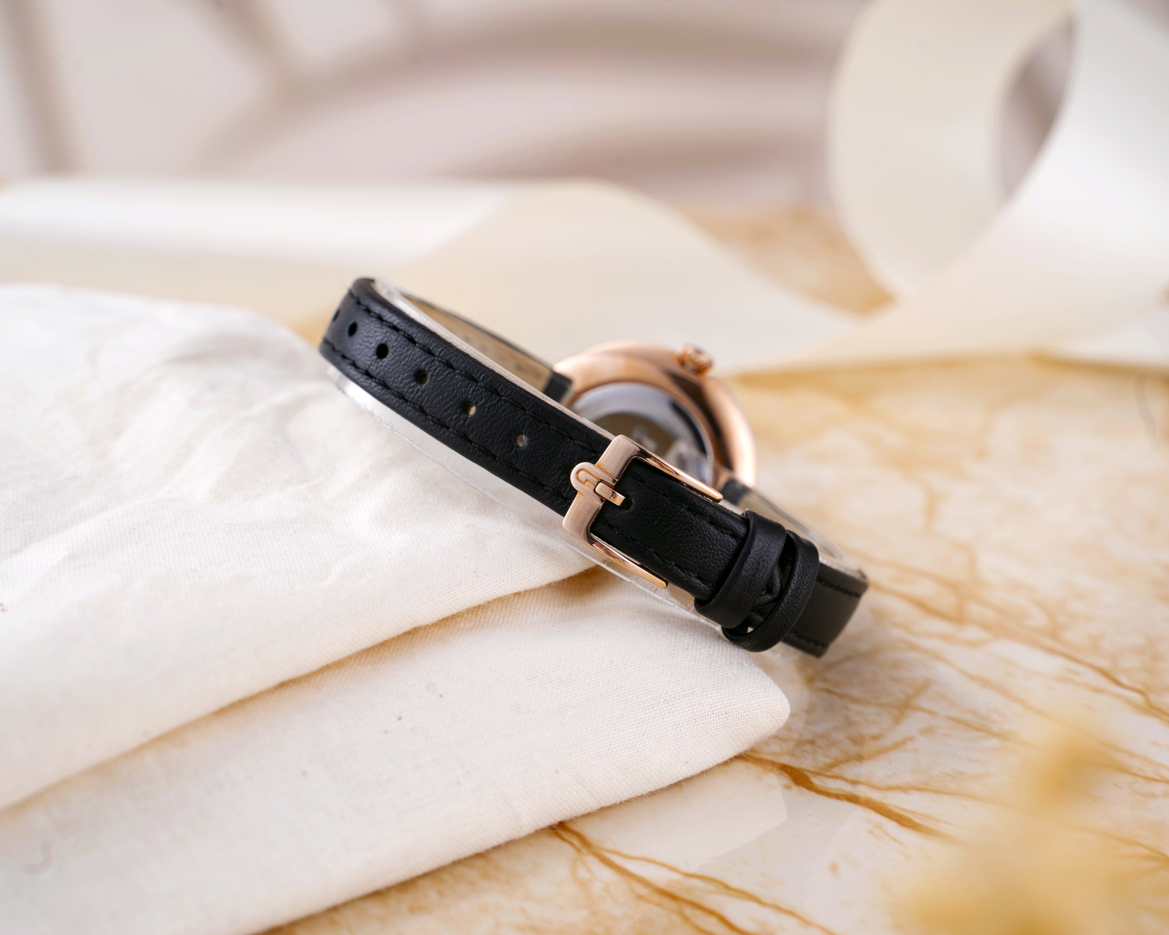 Đồng Hồ Nữ Cosy