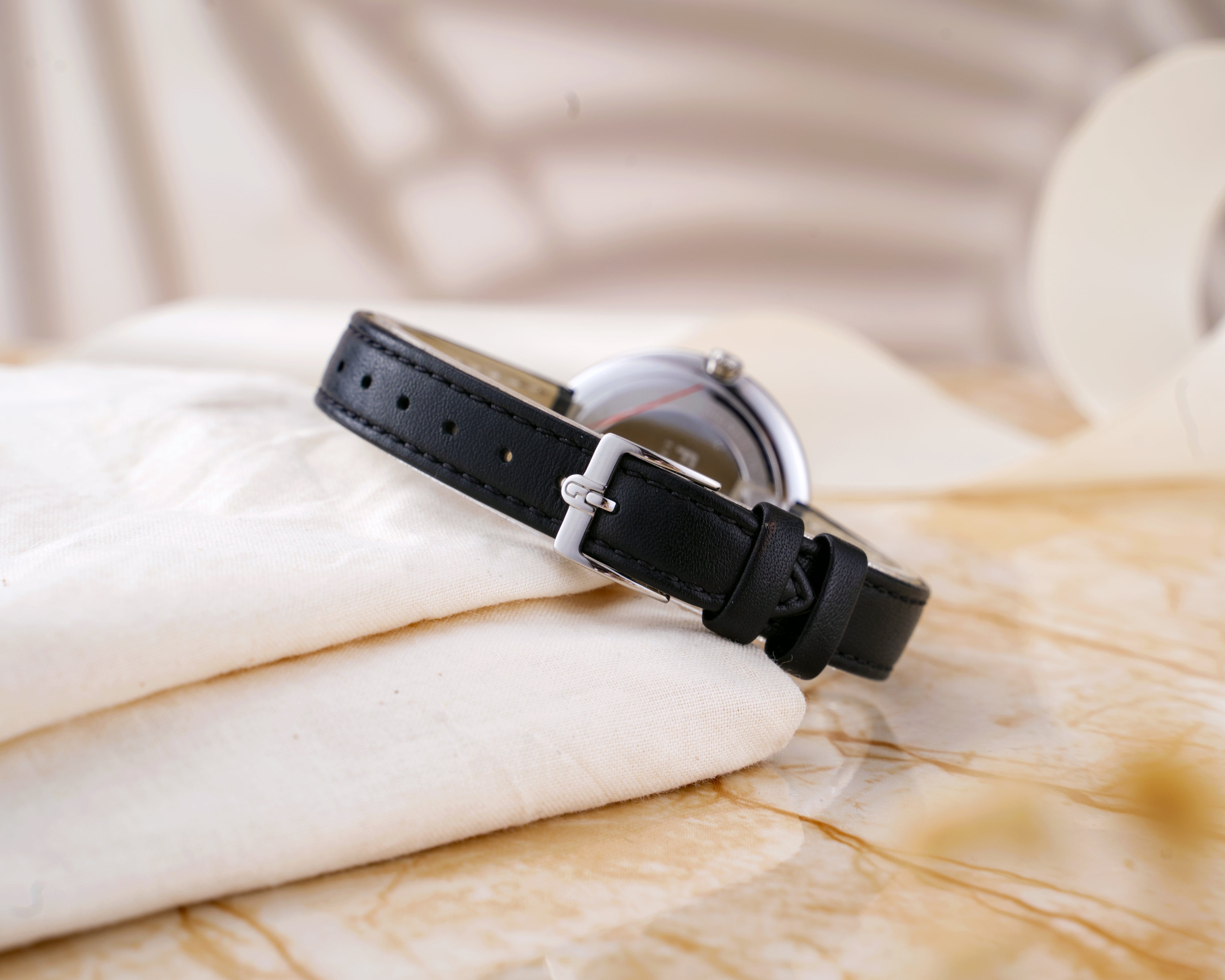 Đồng Hồ Nữ Cosy Seconds