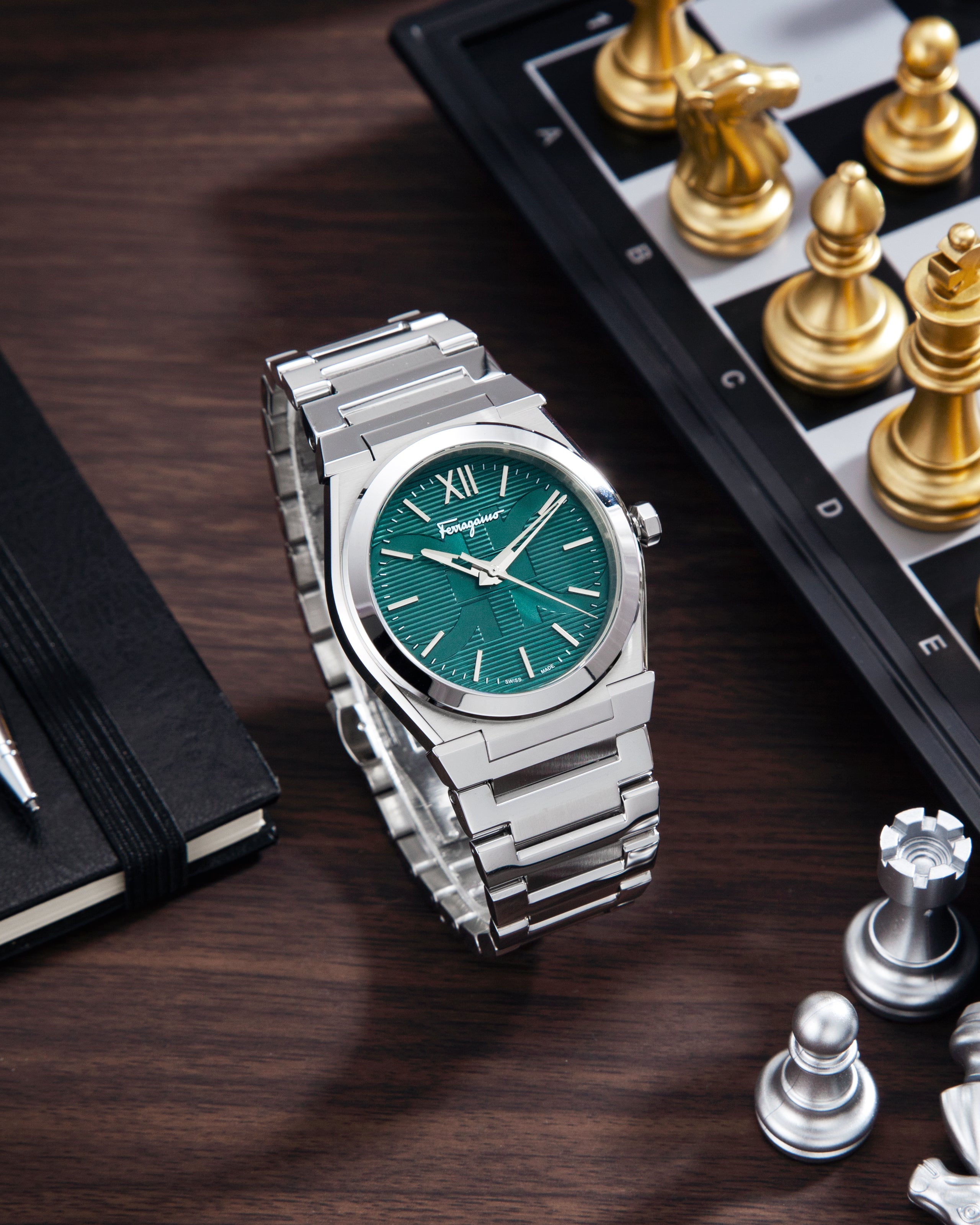 Đồng Hồ Nữ Vega Gent