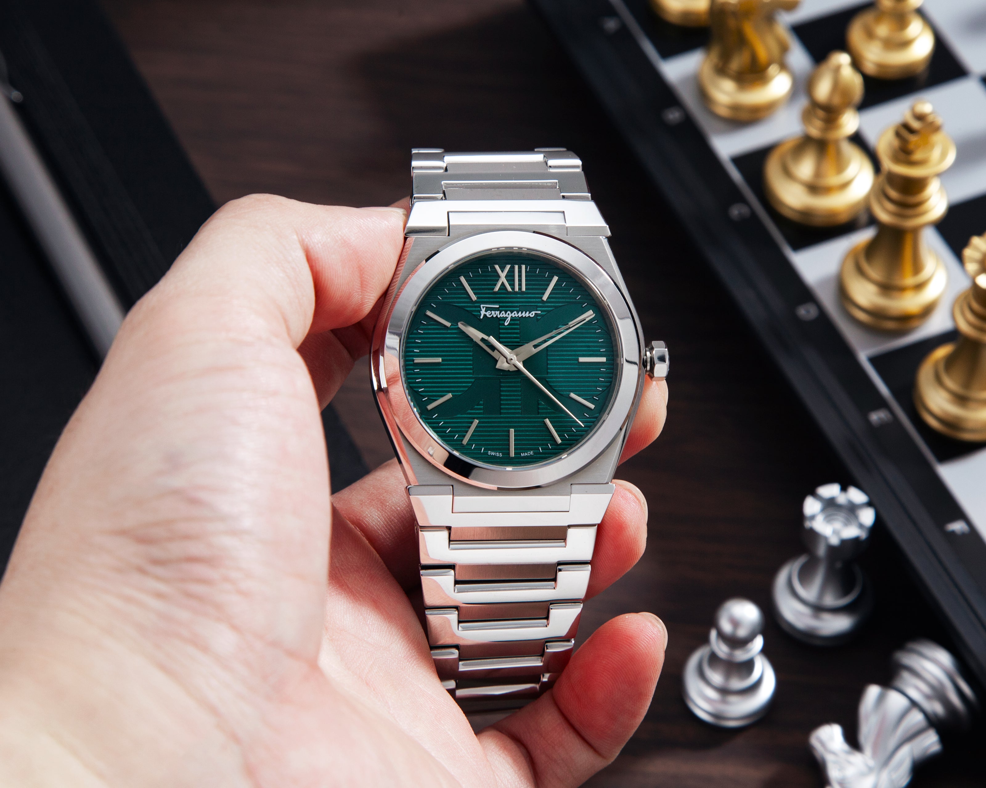 Đồng Hồ Nữ Vega Gent