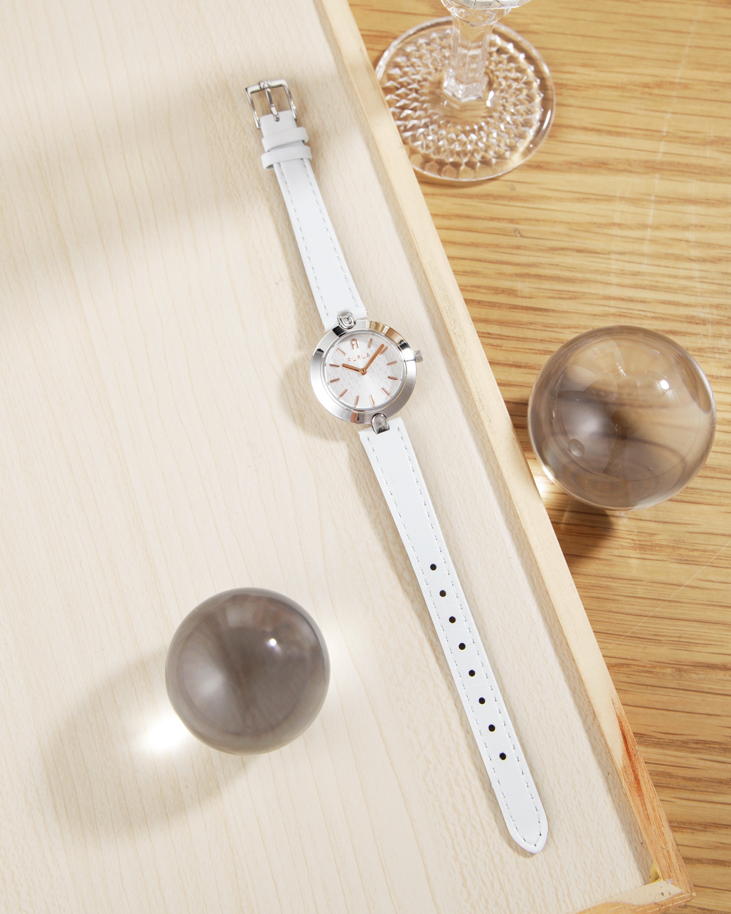 Đồng Hồ Nữ Logo Links