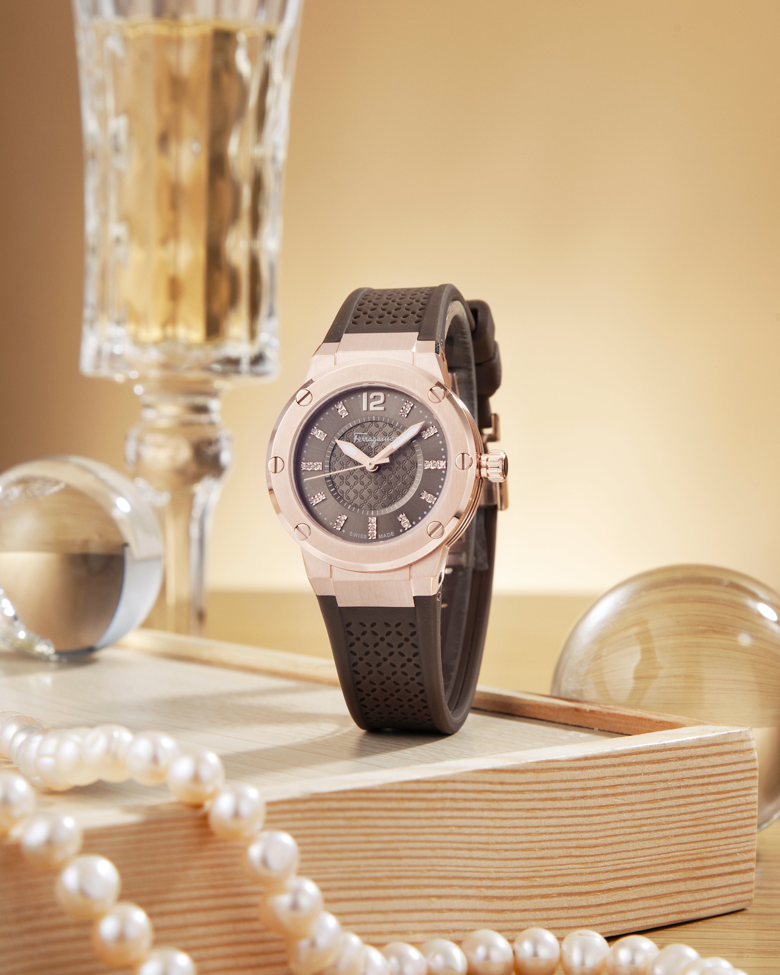 Đồng Hồ Nữ F-80