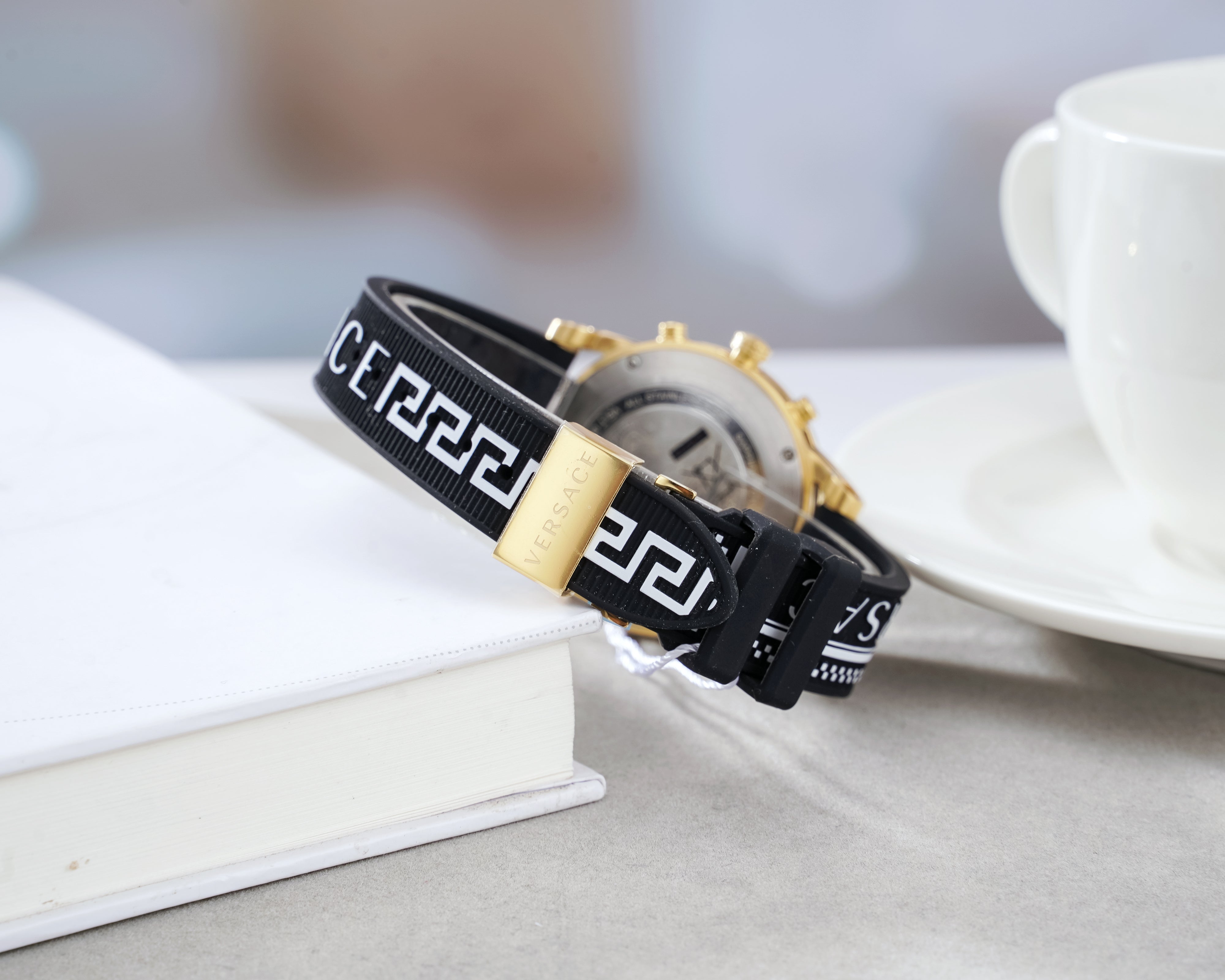 Đồng Hồ Nam Sport Tech