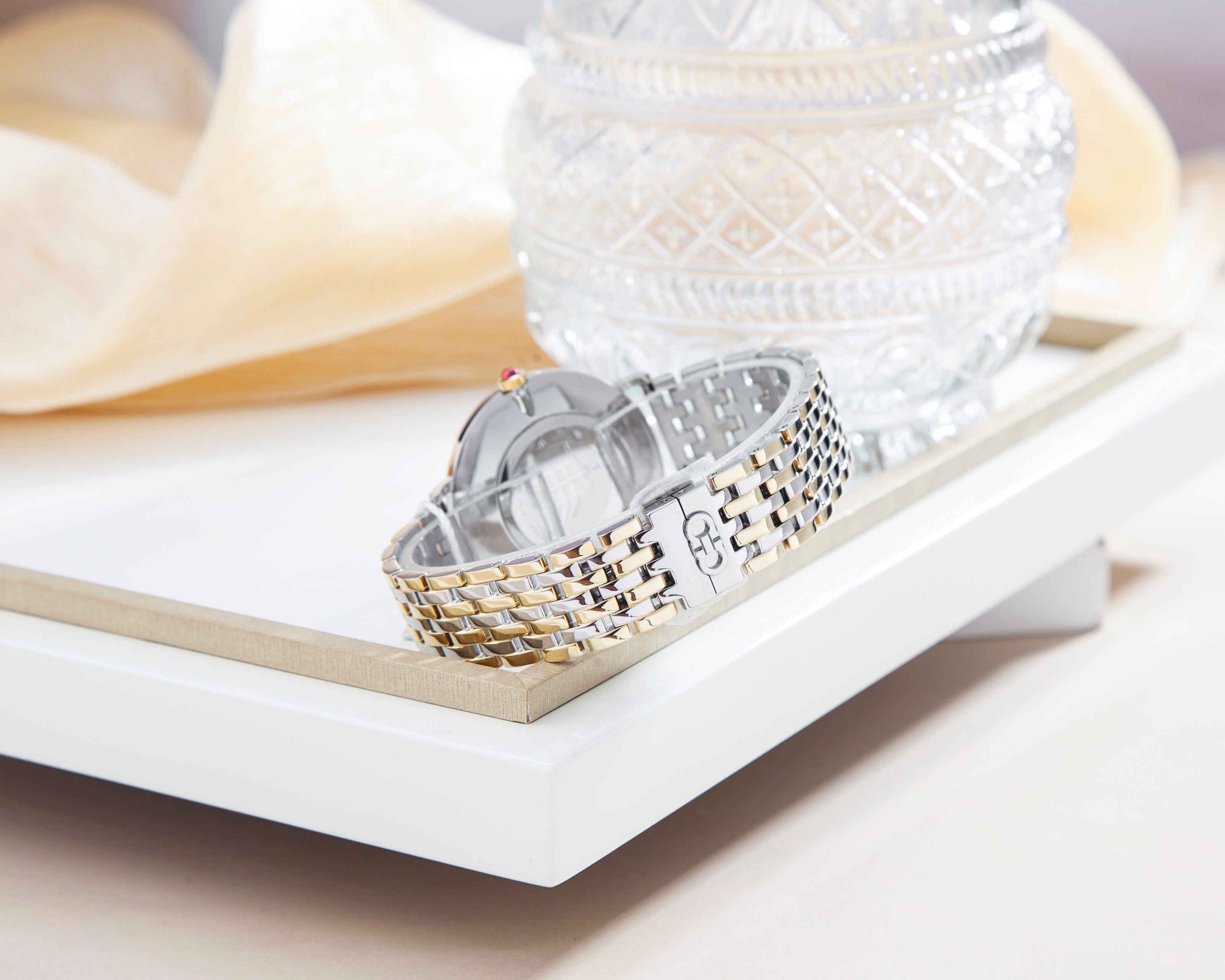 Đồng Hồ Nữ Logomania