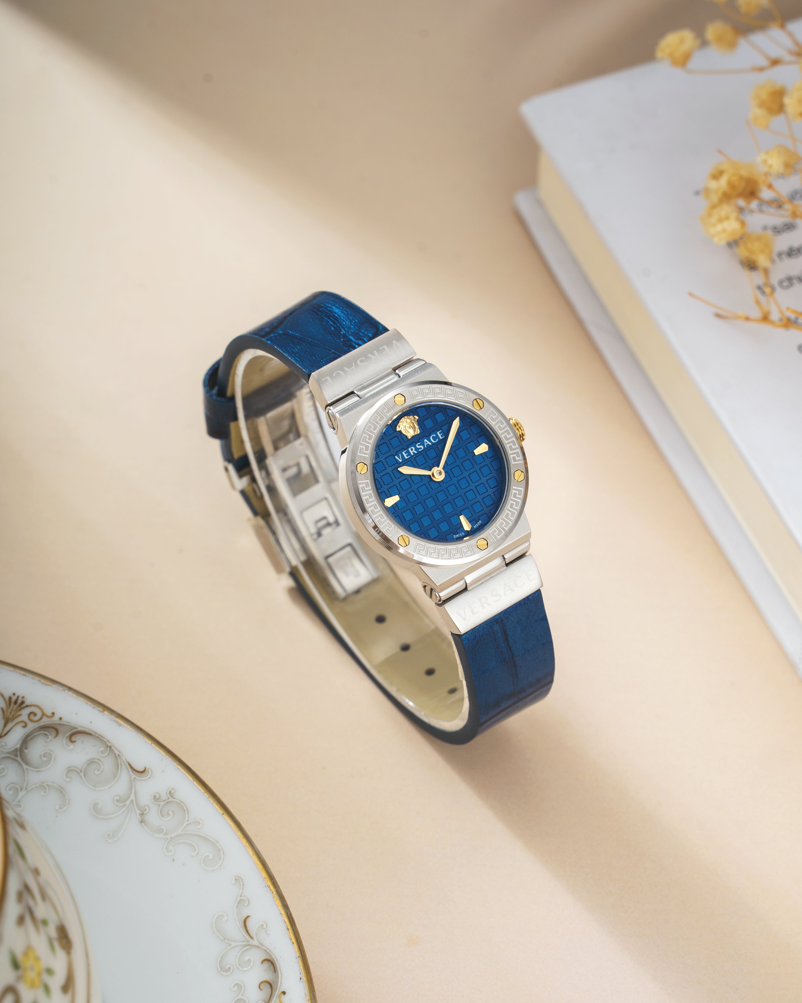 Đồng Hồ Nữ Greca Logo Mini