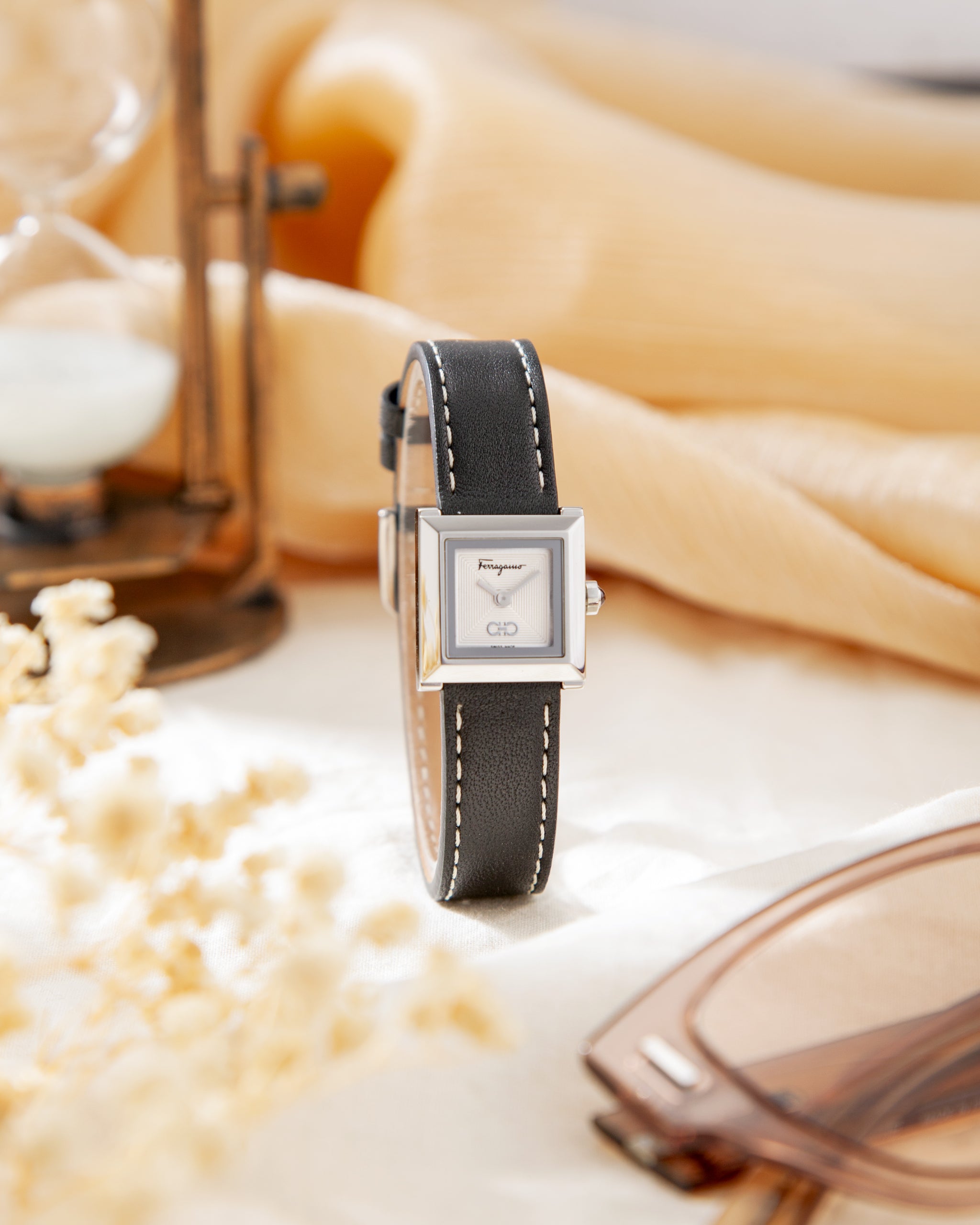 Đồng Hồ Nữ Square