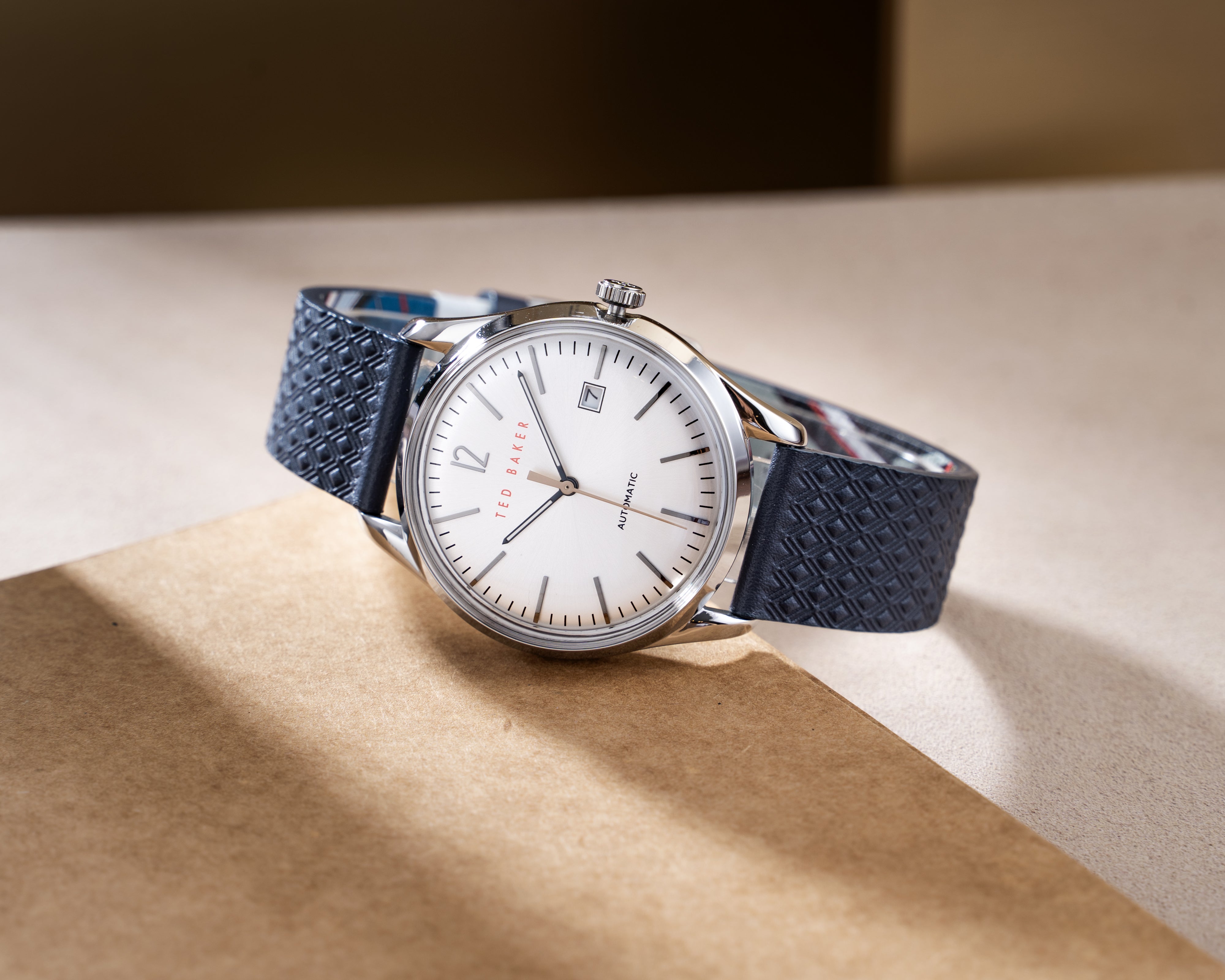 Đồng Hồ Nam Daquir