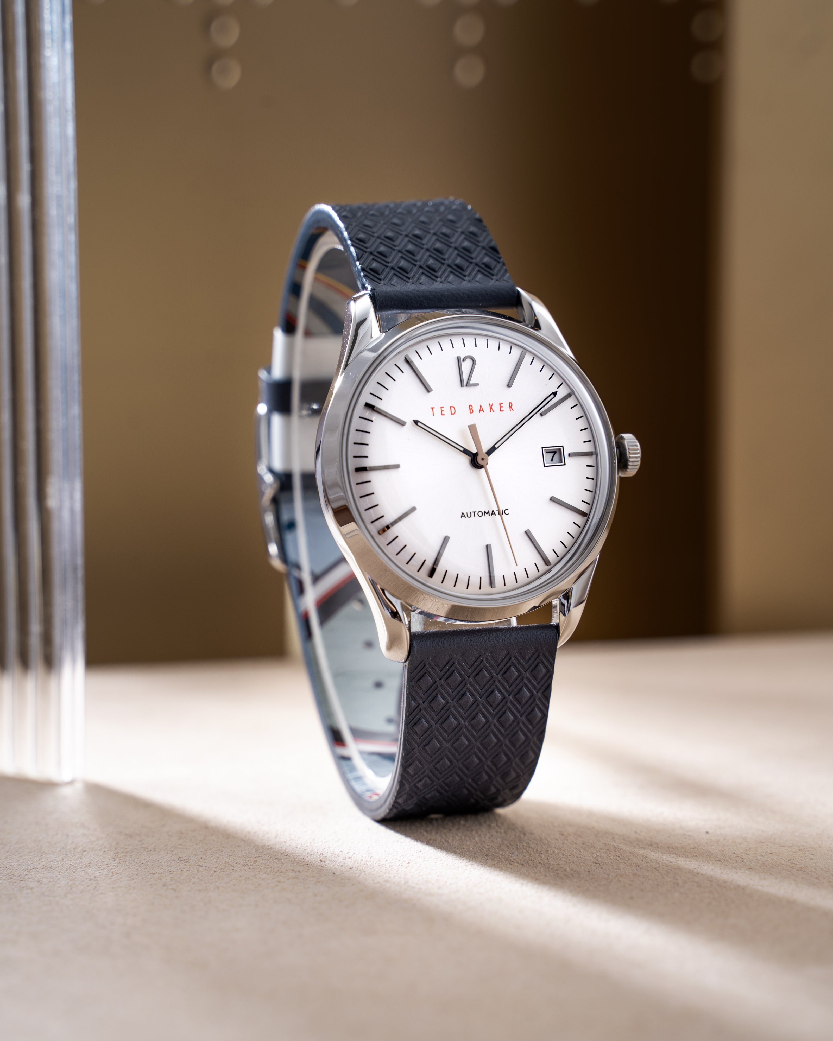 Đồng Hồ Nam Daquir