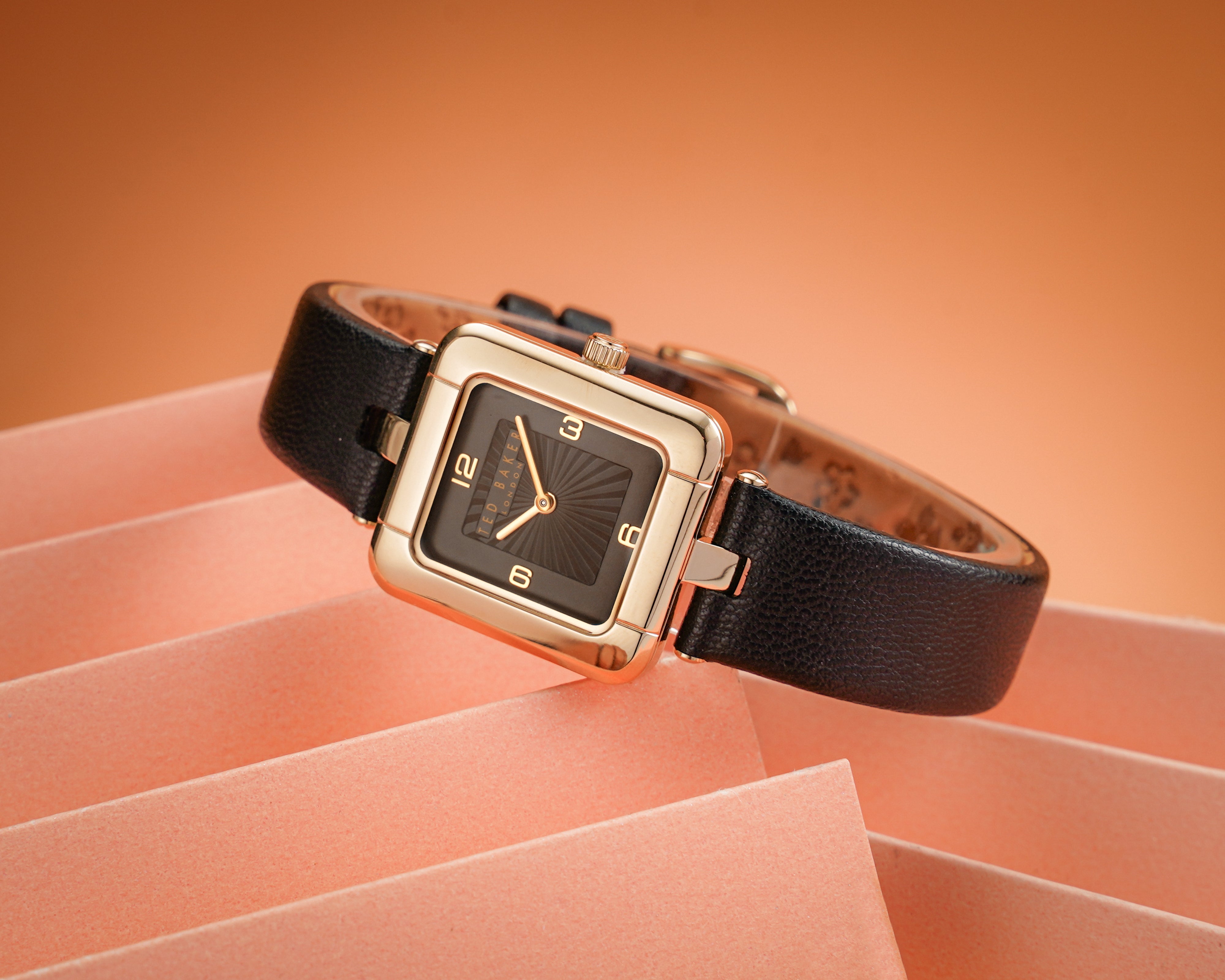 Đồng Hồ Nữ Mayse