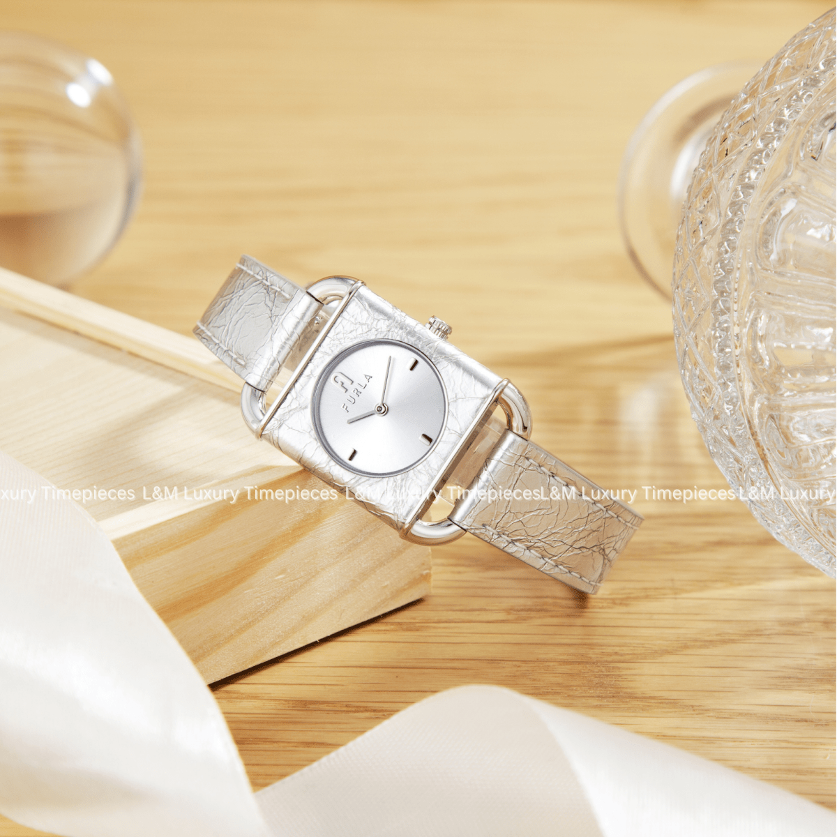ARCO SQUARE - L&M Luxury Timepieces