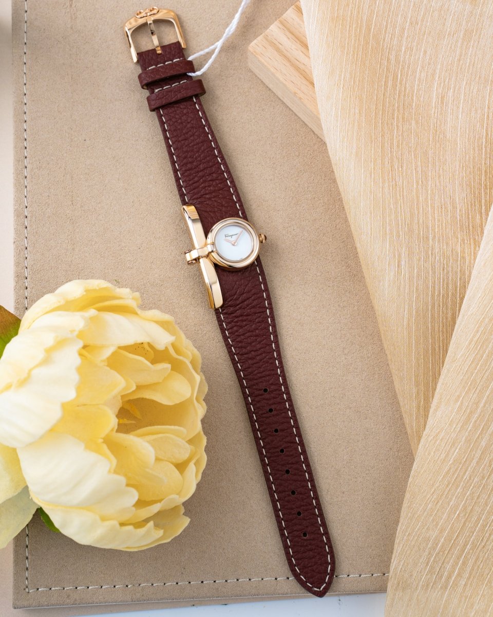 FERRAGAMO Đồng Hồ Nữ Charm SFNK00220 - L&M Luxury Timepieces