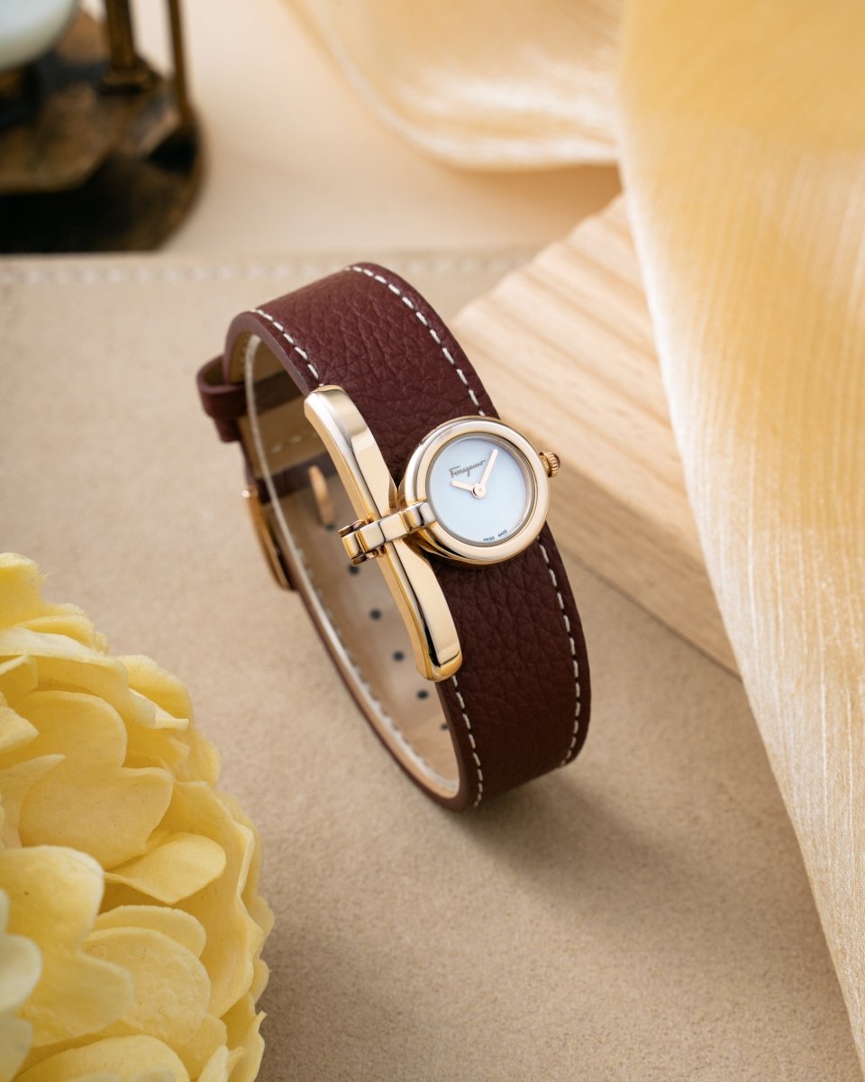 FERRAGAMO Đồng Hồ Nữ Charm SFNK00220 - L&M Luxury Timepieces