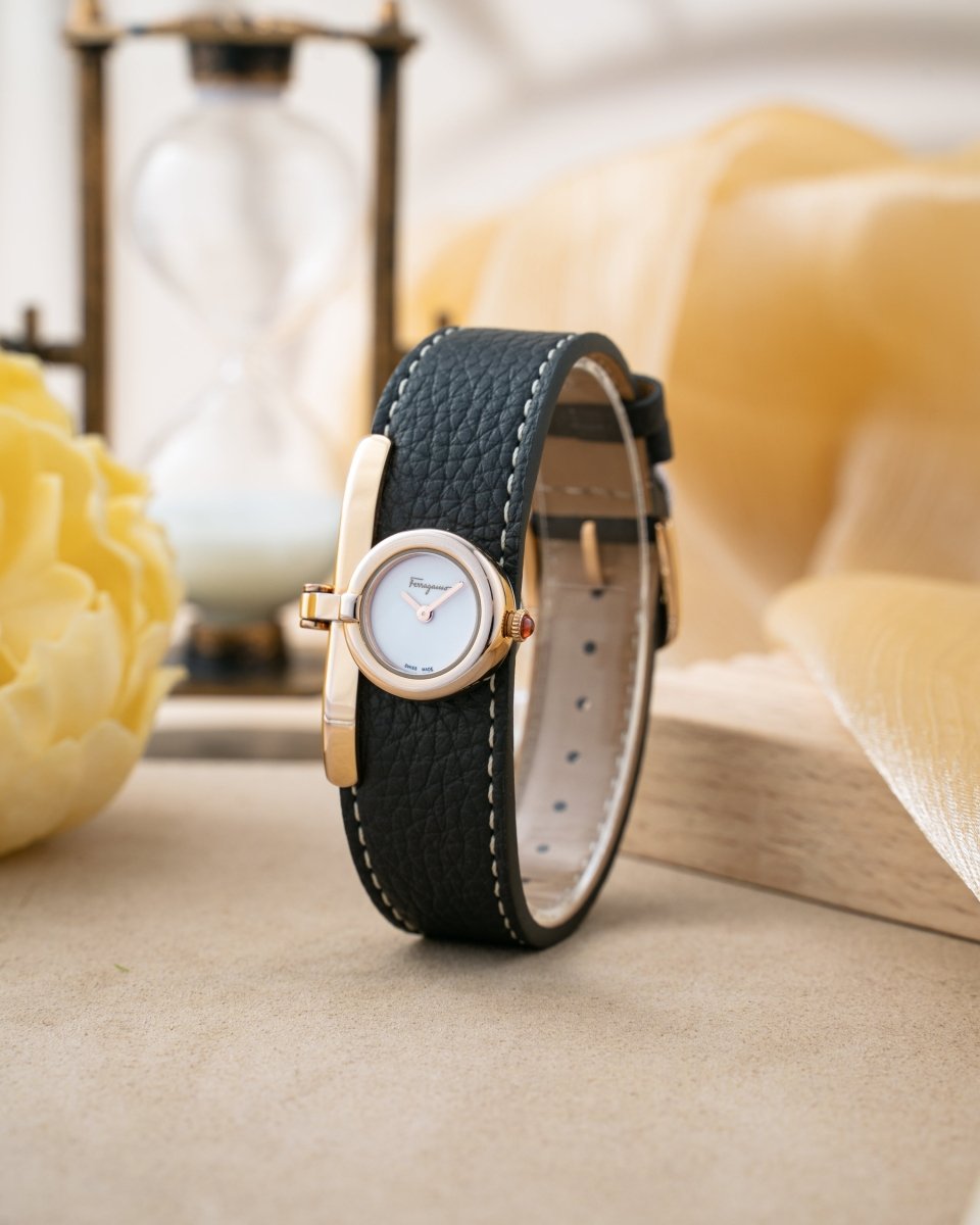 FERRAGAMO Đồng Hồ Nữ Charm SFNK00320 - L&M Luxury Timepieces