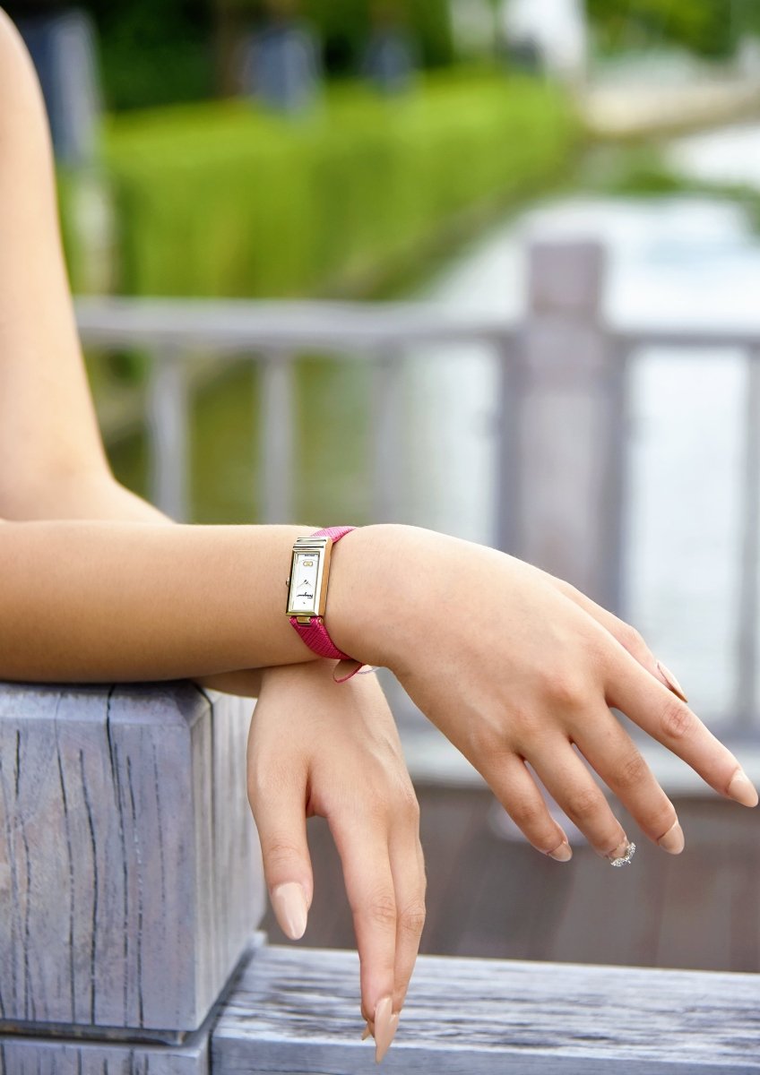 FERRAGAMO Đồng Hồ Nữ Essential SFMK00222 - L&M Luxury Timepieces